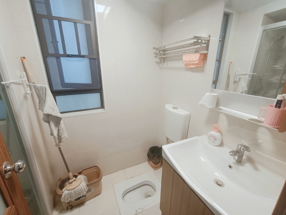 碧桂园 3室2厅2卫 1700.0元/月 碧桂园 3室2厅2卫 1700.0元/月室内图