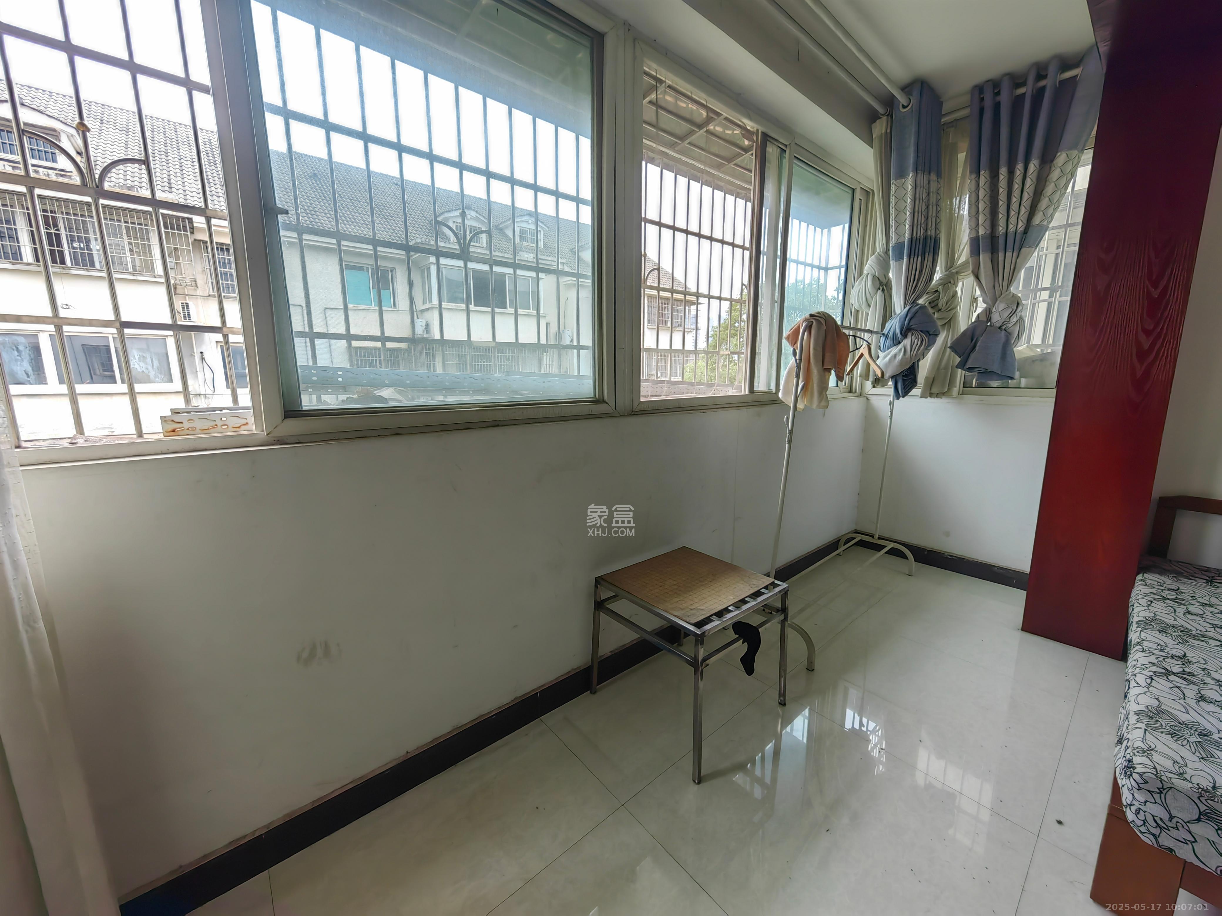 竹满人家 3室2厅2卫 2500.0元/月 竹满人家 3室2厅2卫 2500.0元/月室内图