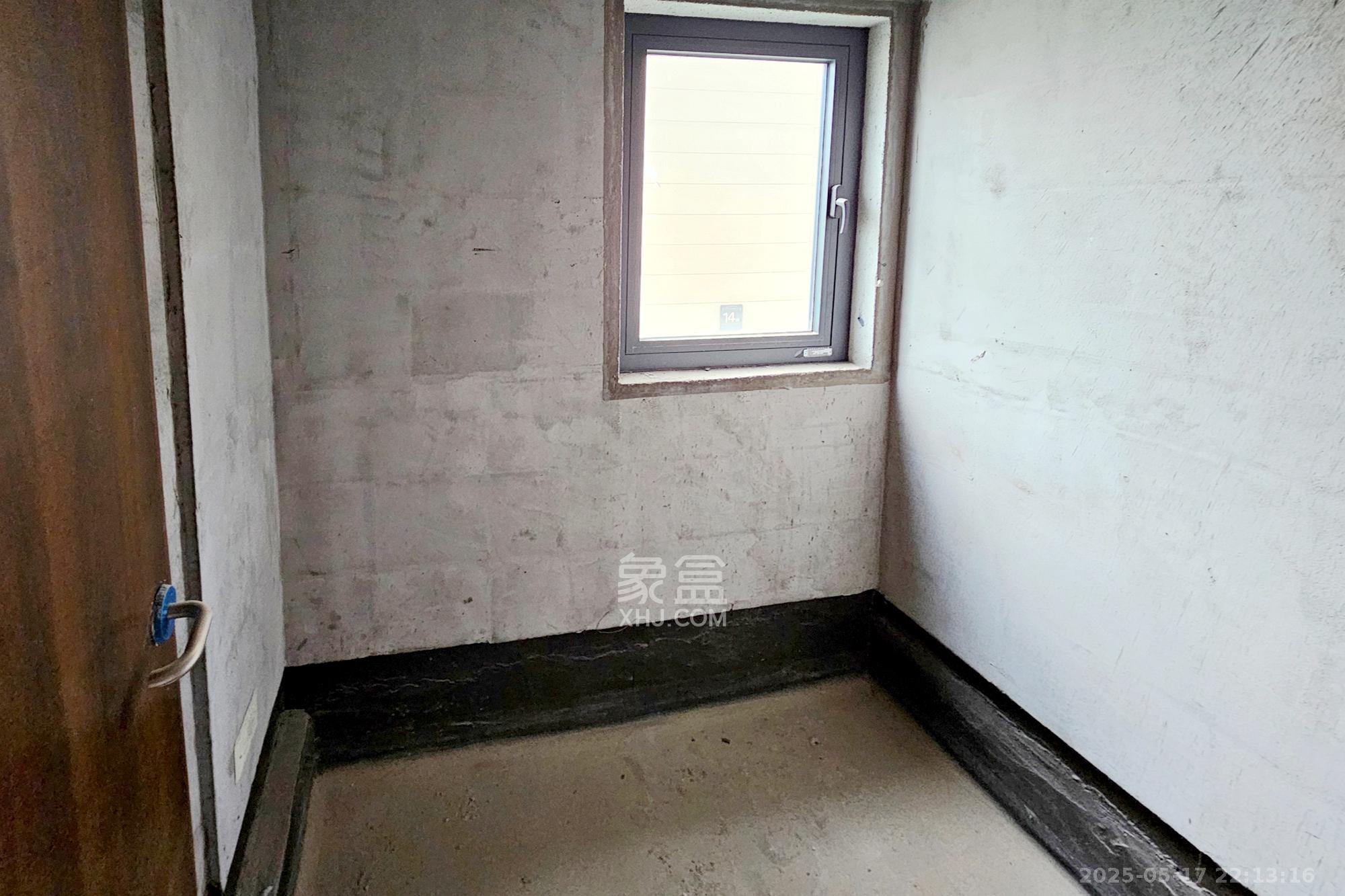 长房东旭国际 3室1厅1卫 125.0万 长房东旭国际 3室1厅1卫 125.0万卫生间