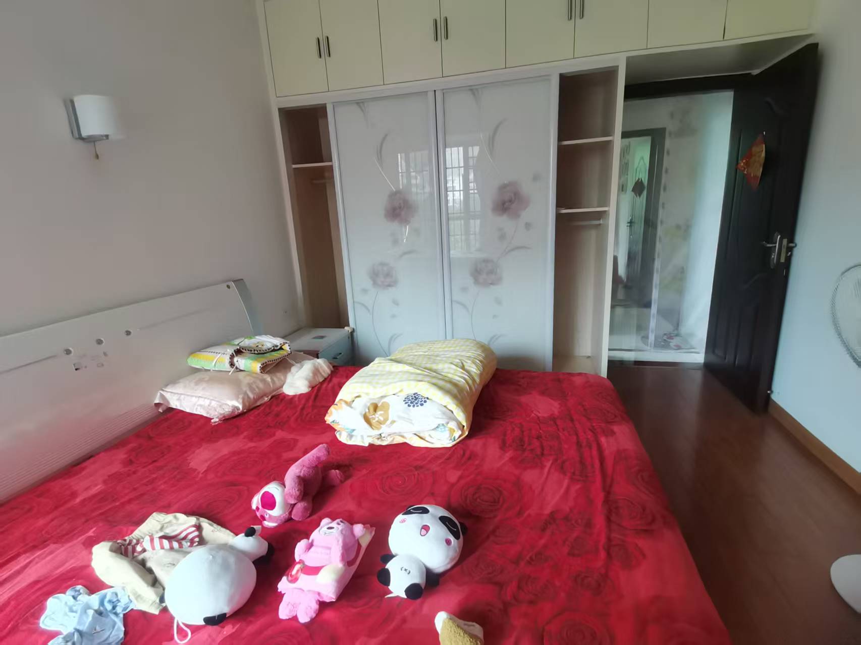 景秀东岸 3室2厅1卫 1500.0元/月 景秀东岸 3室2厅1卫 1500.0元/月室内图