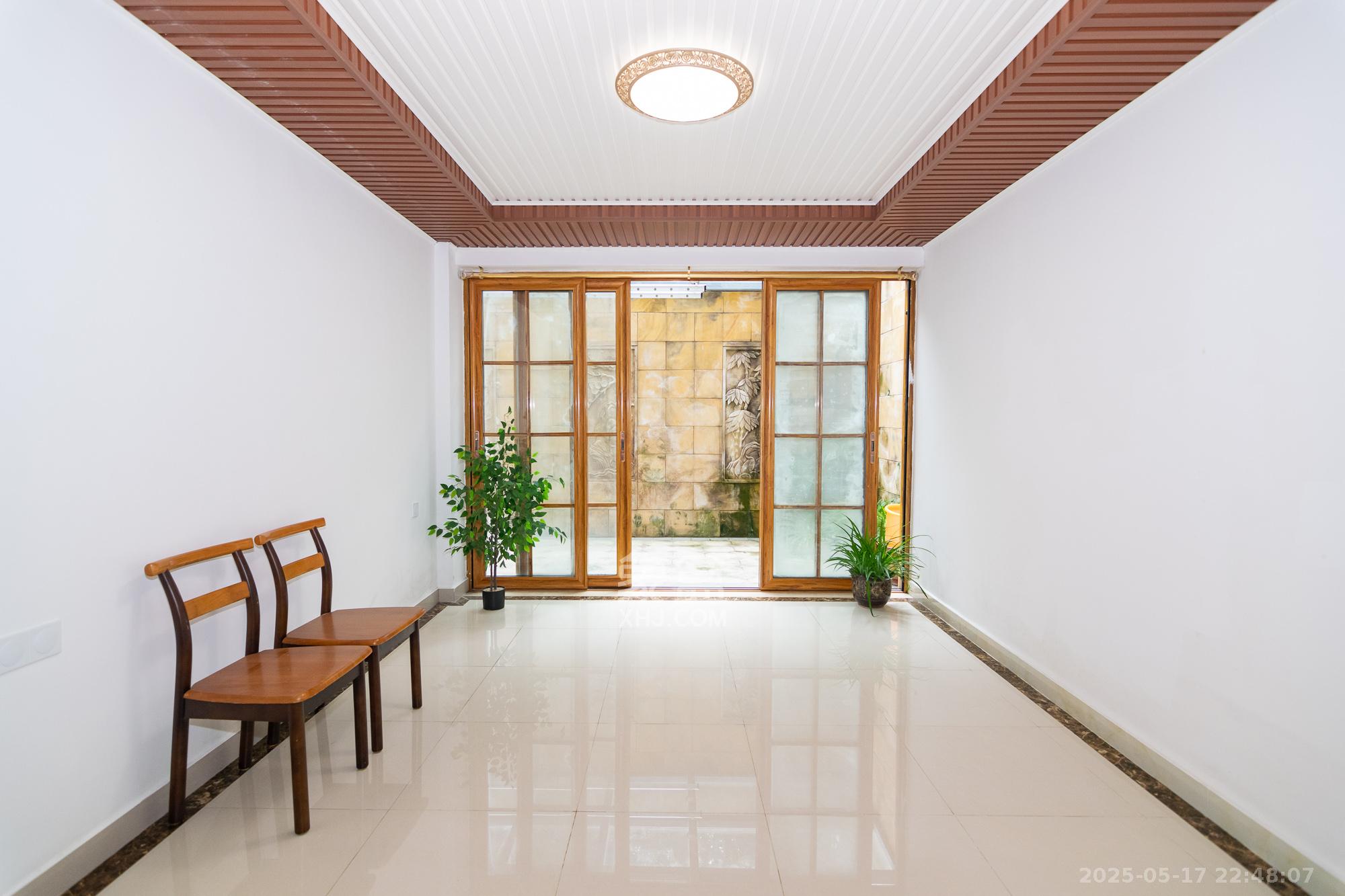 金地三千府(金地湖山樾、金地自在城) 5室2厅3卫 178.0万 金地三千府(金地湖山樾、金地自在城) 5室2厅3卫 178.0万其他