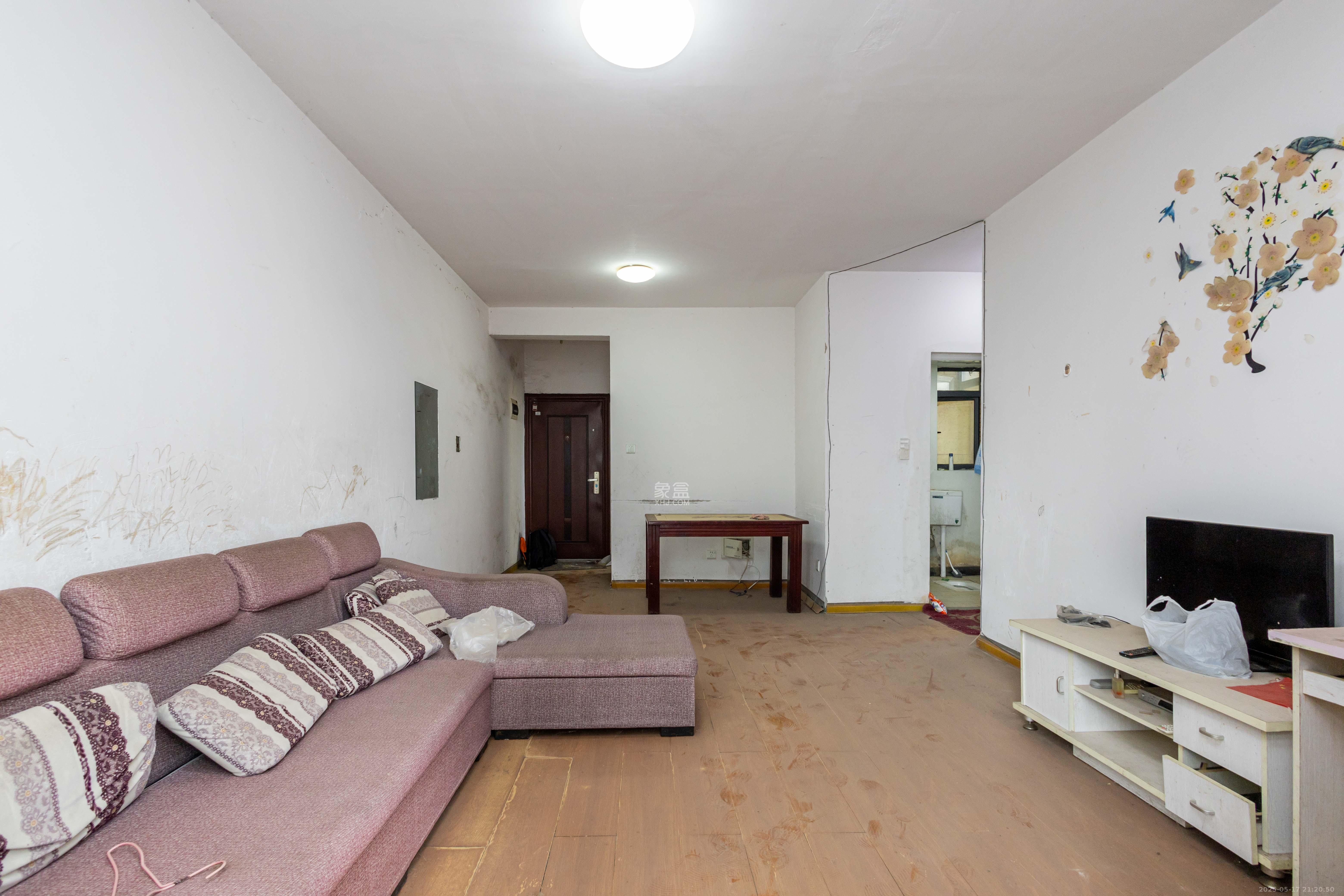 中国铁建国际城一期  2室2厅1卫    52.0万 中国铁建国际城一期  2室2厅1卫    52.0万客厅