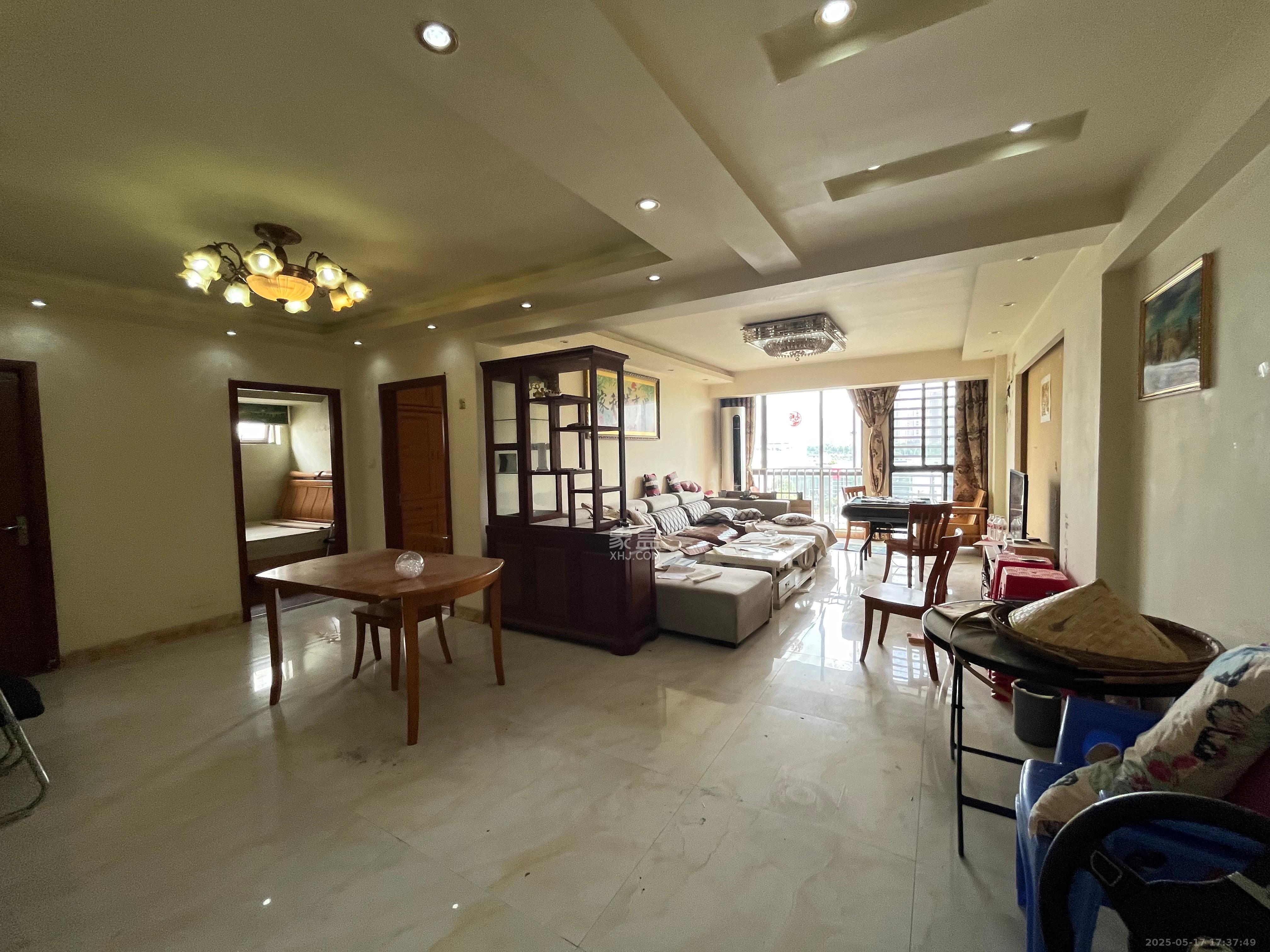 阳光100二期 3室2厅1卫 2480.0元/月 阳光100二期 3室2厅1卫 2480.0元/月室内图