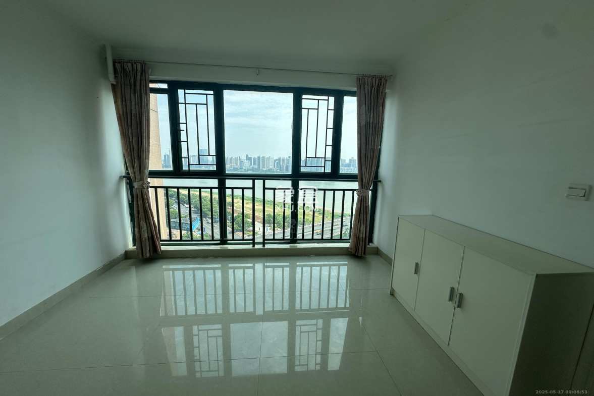 蓝盾景园二期 3室2厅2卫 2600.0元/月 蓝盾景园二期 3室2厅2卫 2600.0元/月室内图