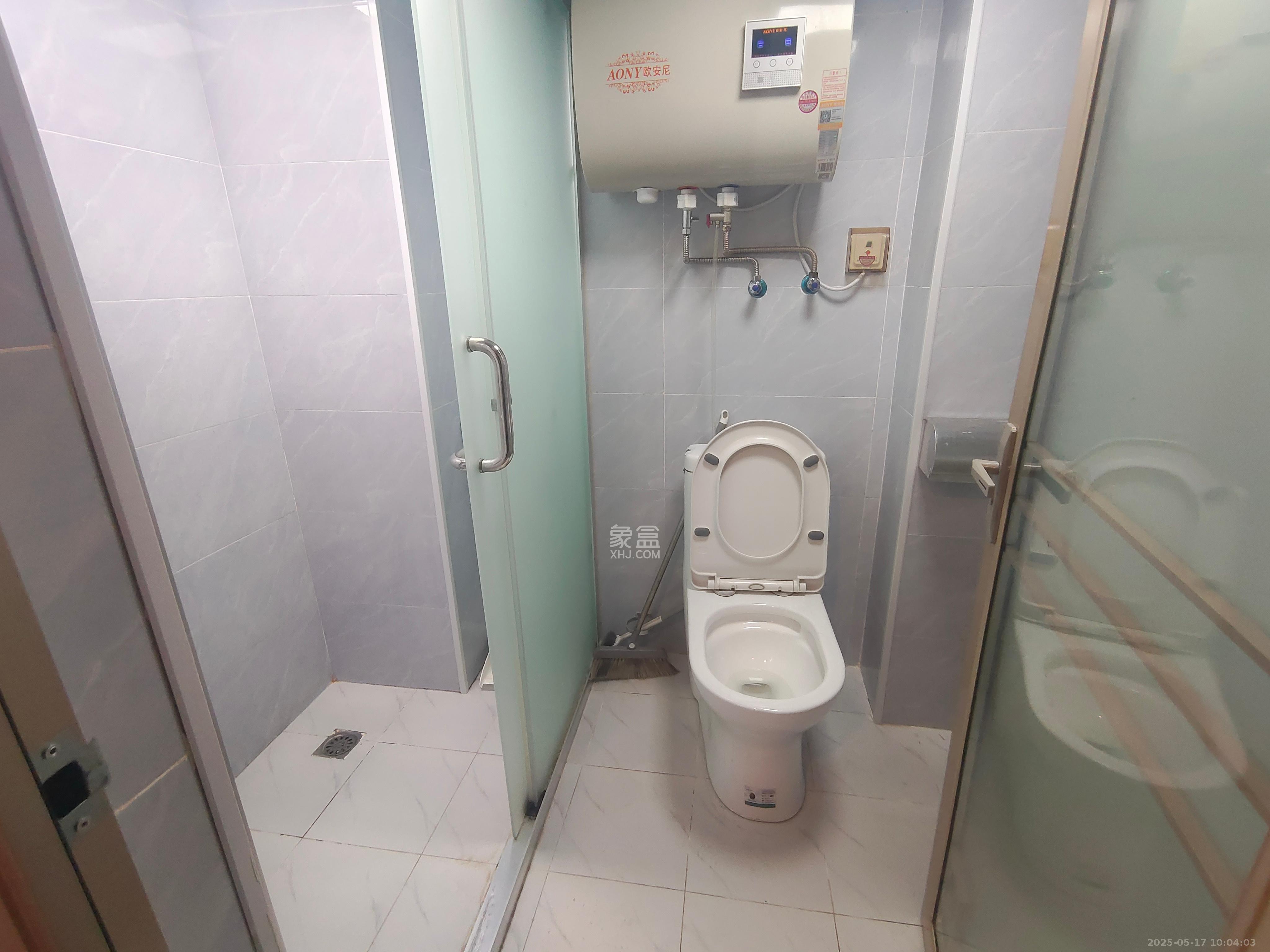 万润时光里 2室1厅1卫 2500.0元/月 万润时光里 2室1厅1卫 2500.0元/月室内图