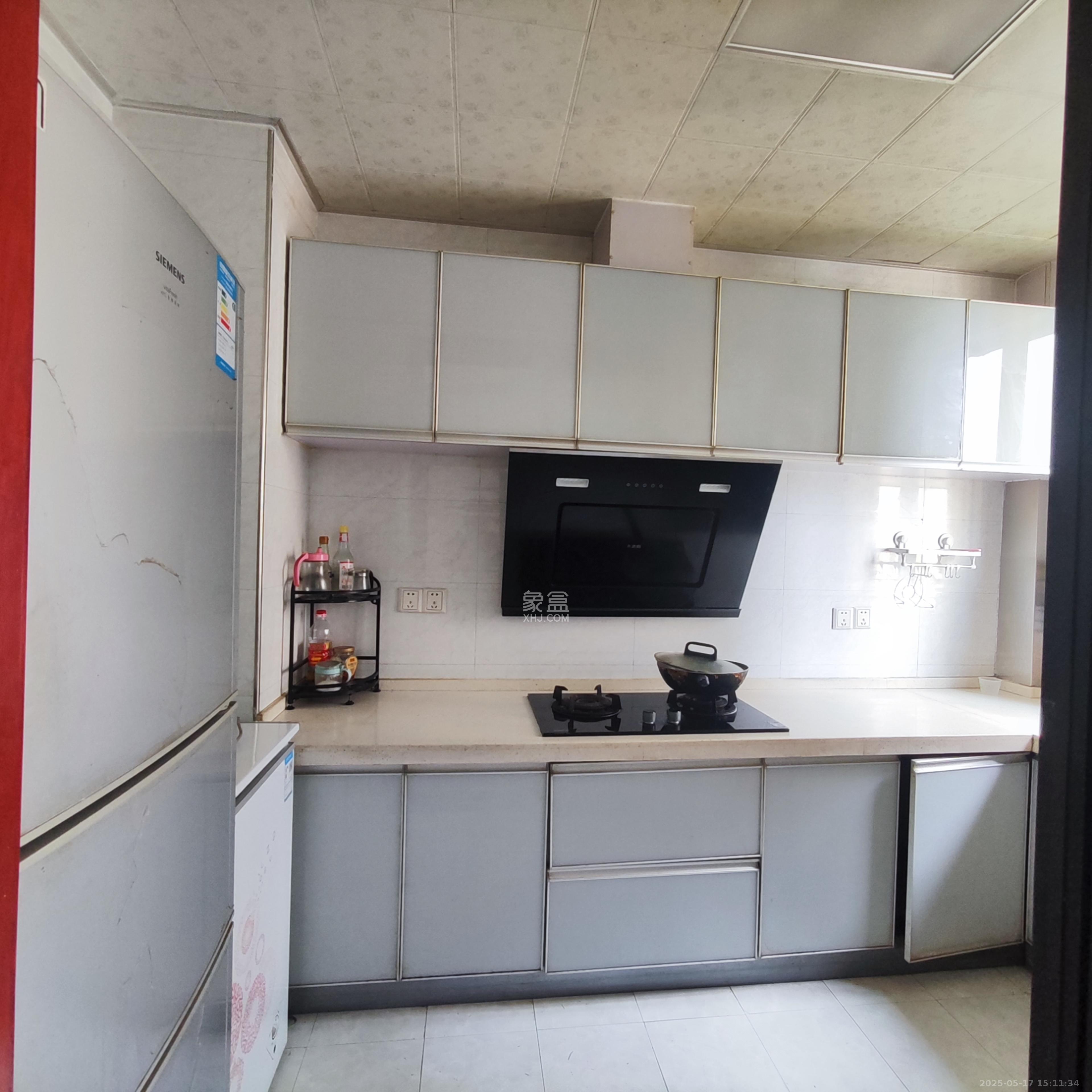 中建麓山和苑  3室2厅1卫   2000.00元/月室内图