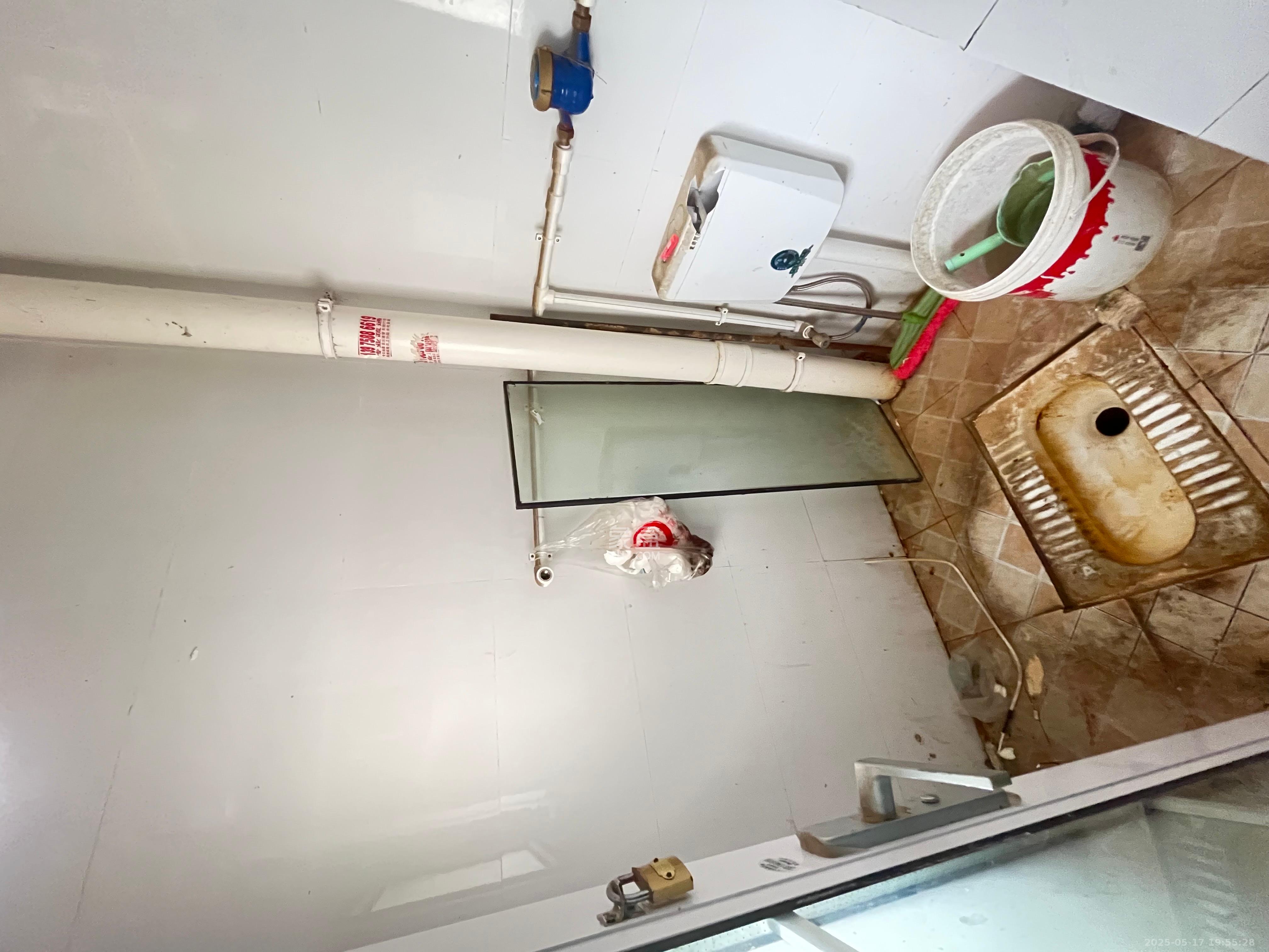 复兴街(陈家巷)散盘 1室1厅0卫 650.0元/月 复兴街(陈家巷)散盘 1室1厅0卫 650.0元/月室内图