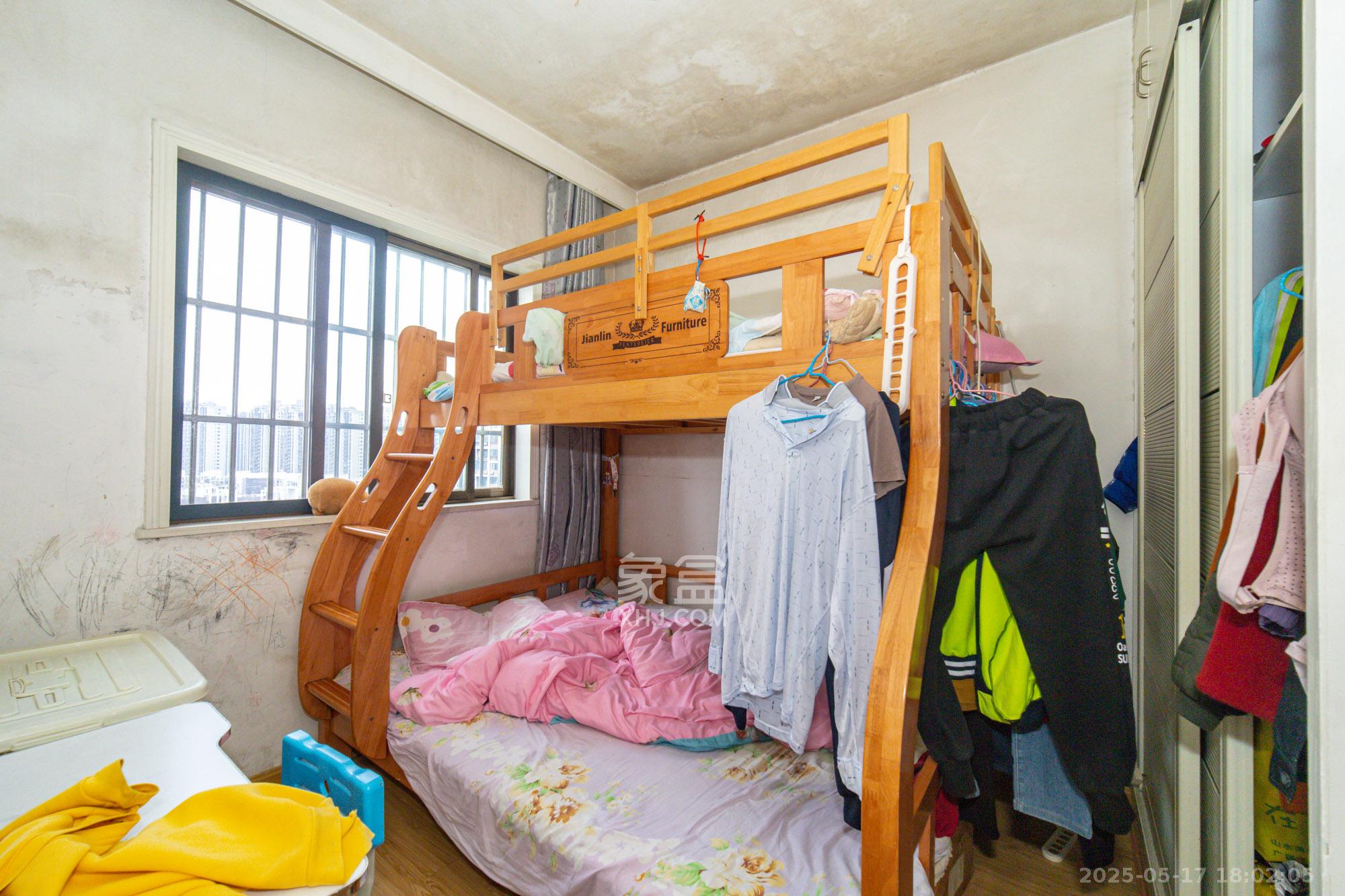 家和院  3室2厅1卫   58.60万卧室