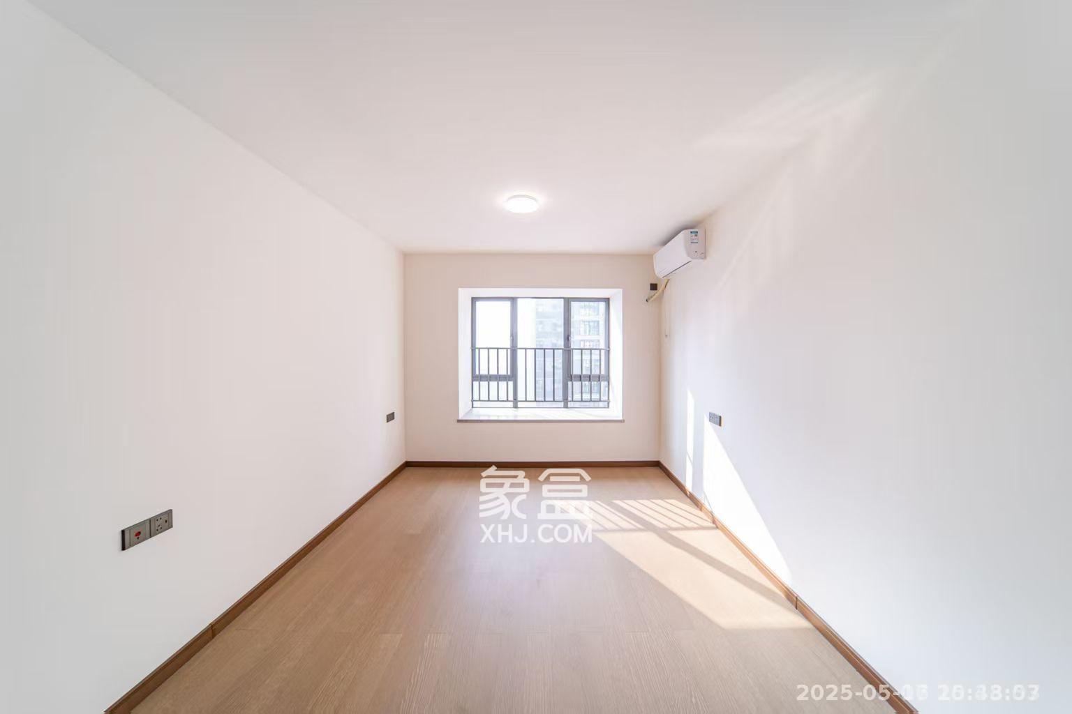 卓越洋湖晴翠 3室2厅2卫 3500.0元/月 卓越洋湖晴翠 3室2厅2卫 3500.0元/月室内图