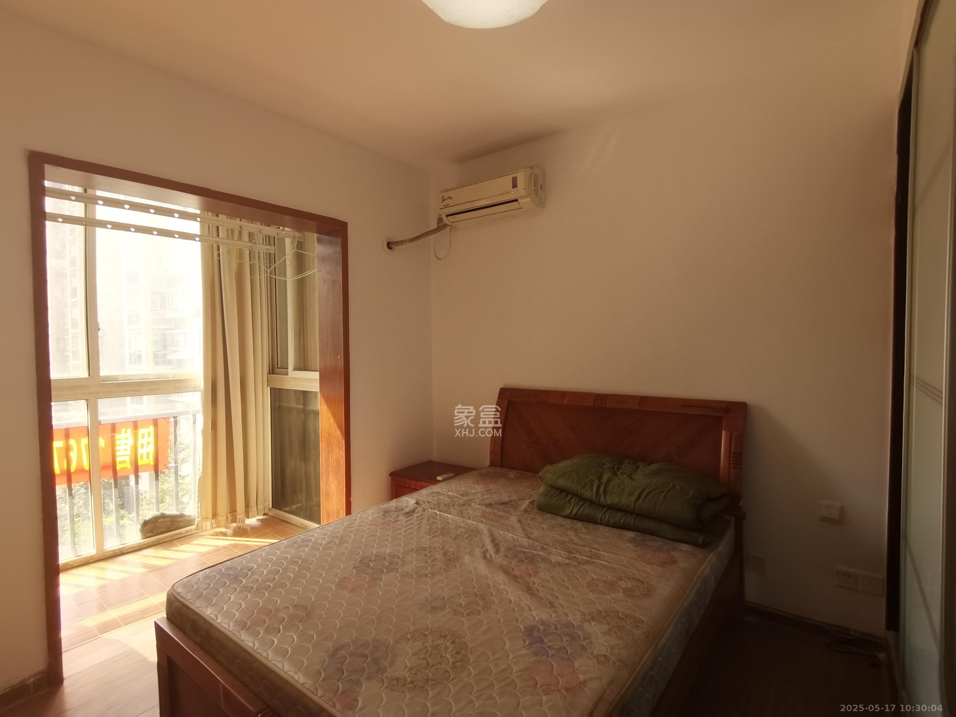 嘉盛华庭(一期、二期、三期) 3室1厅1卫 2380.0元/月 嘉盛华庭(一期、二期、三期) 3室1厅1卫 2380.0元/月室内图