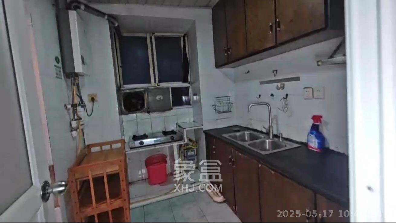 红旗社区  2室1厅1卫   1400.00元/月室内图
