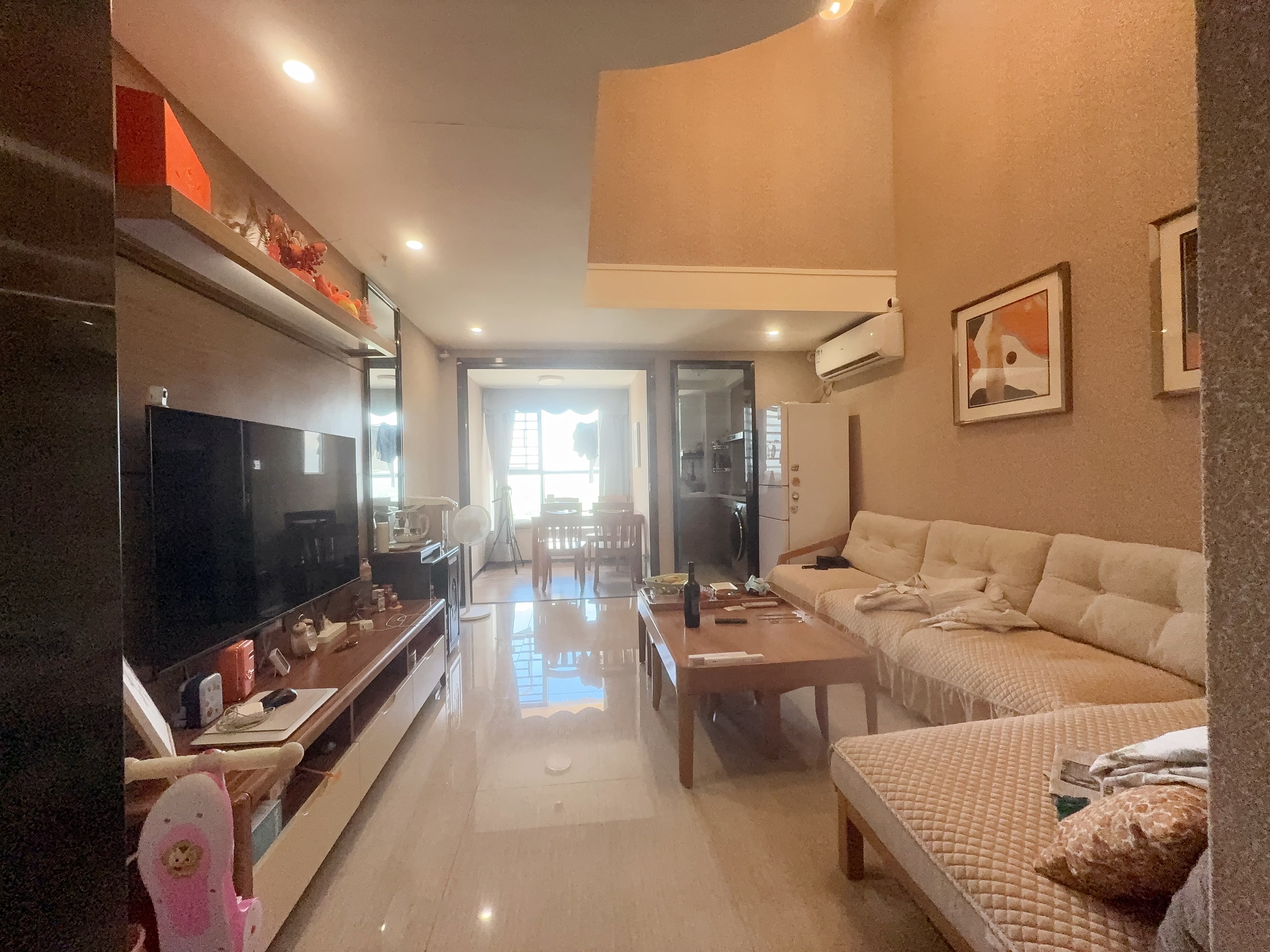 恒大海口文化旅游城 1室1厅1卫 50.0万 恒大海口文化旅游城 1室1厅1卫 50.0万客厅