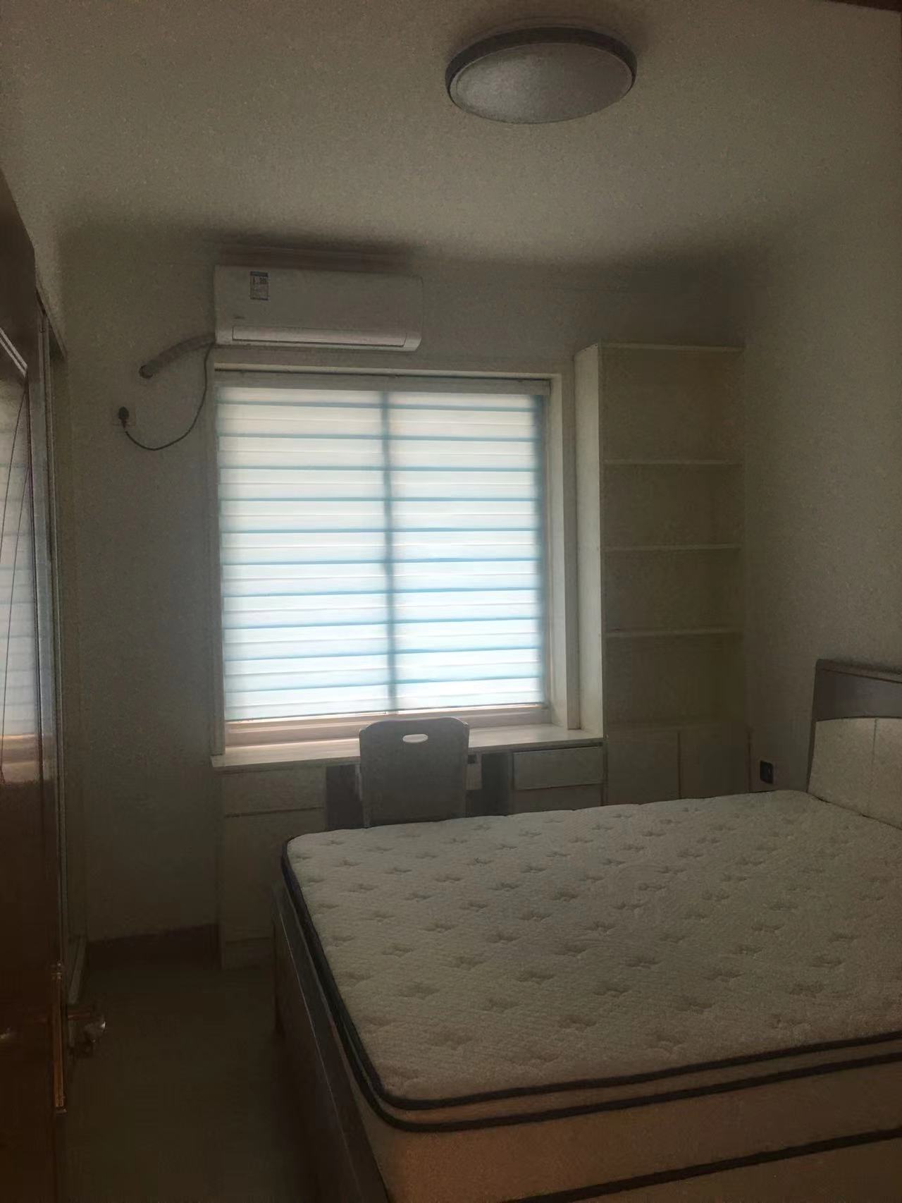 品阁 3室2厅2卫 2200.0元/月 品阁 3室2厅2卫 2200.0元/月室内图