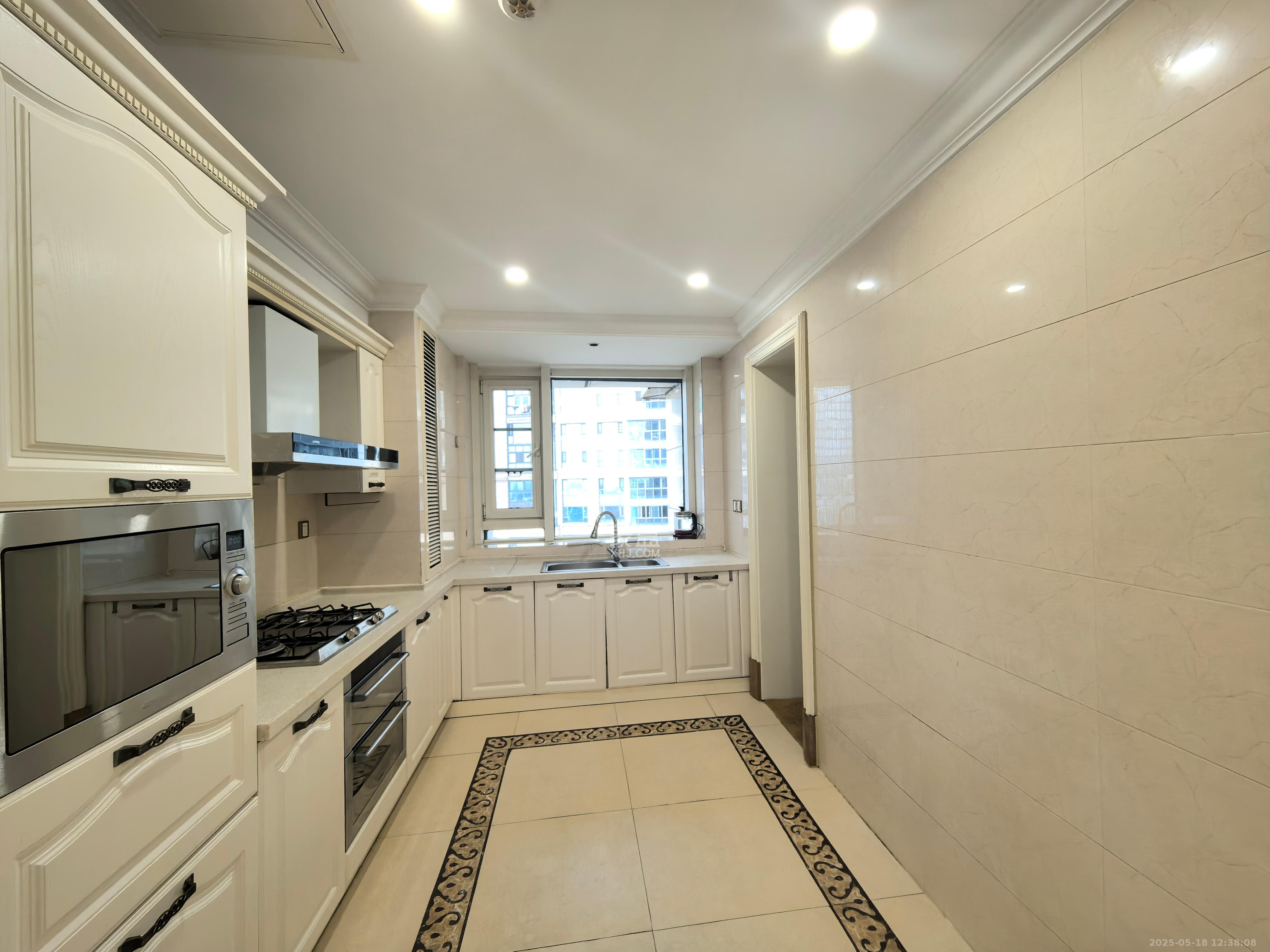 万达公馆  3室2厅4卫    8000.0元/月室内图