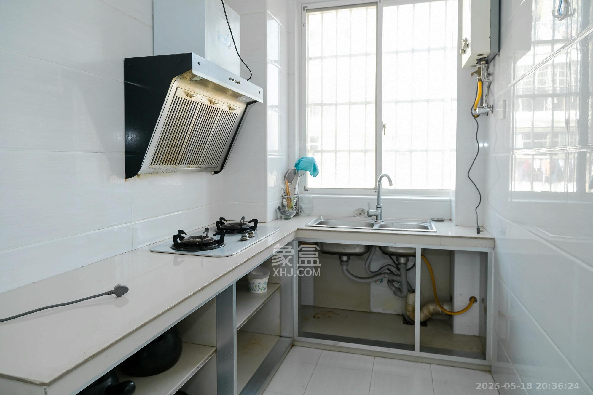 红树湾 2室2厅1卫 42.8万 红树湾 2室2厅1卫 42.8万厨房