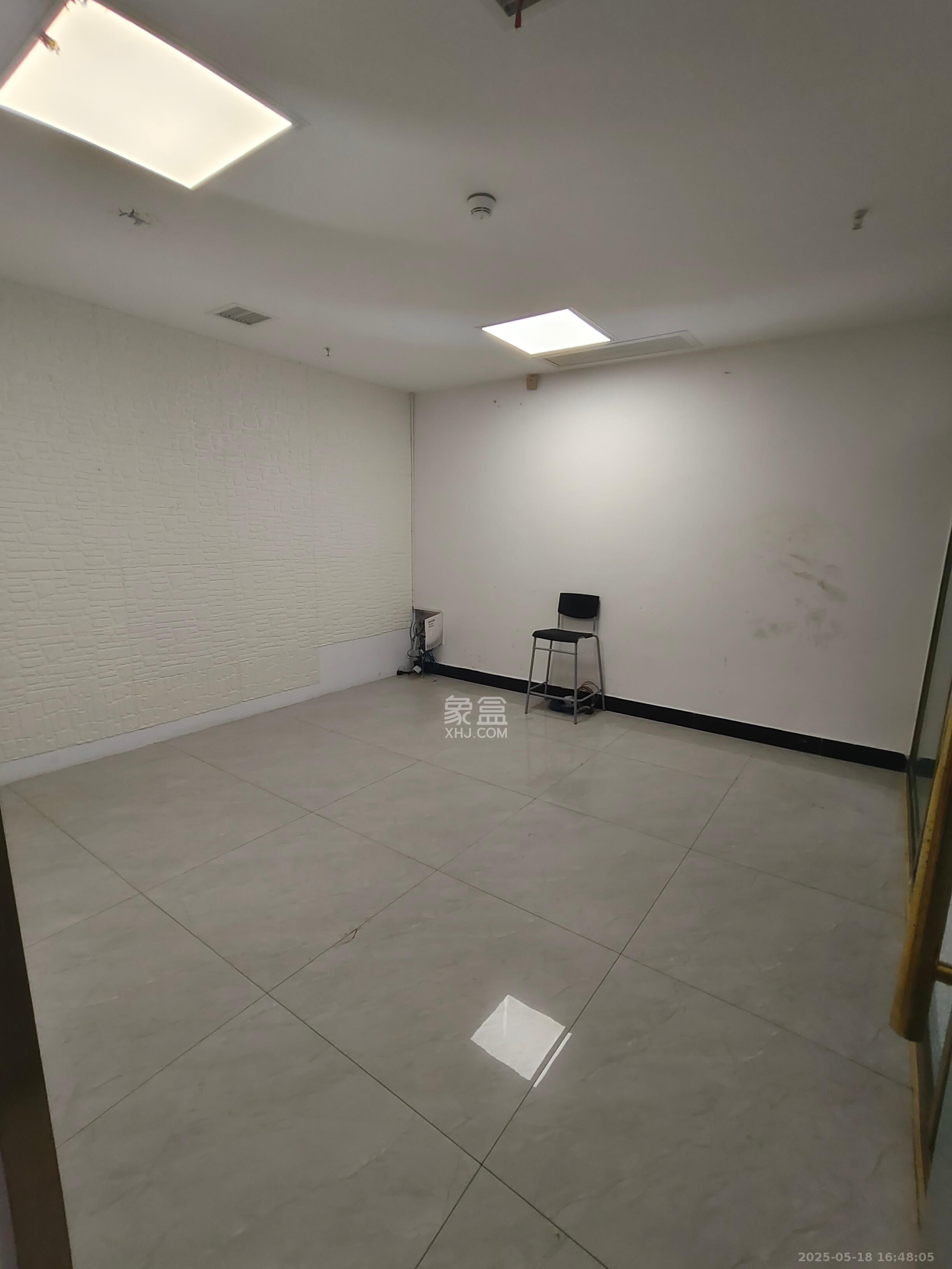 新长海广场   266.0㎡     9900.00元/月室内图