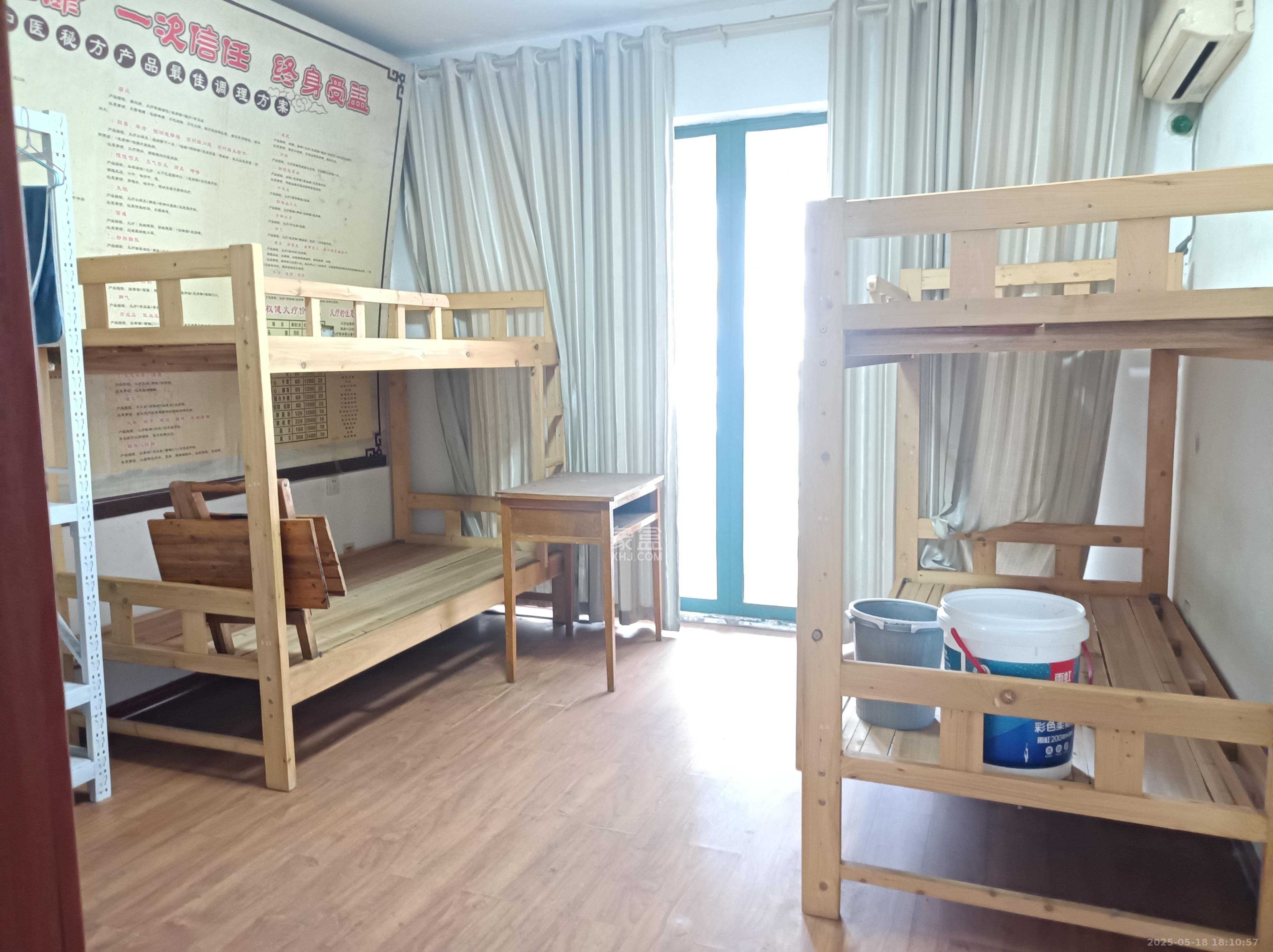 华盛世纪新城  4室2厅2卫   2600.00元/月室内图