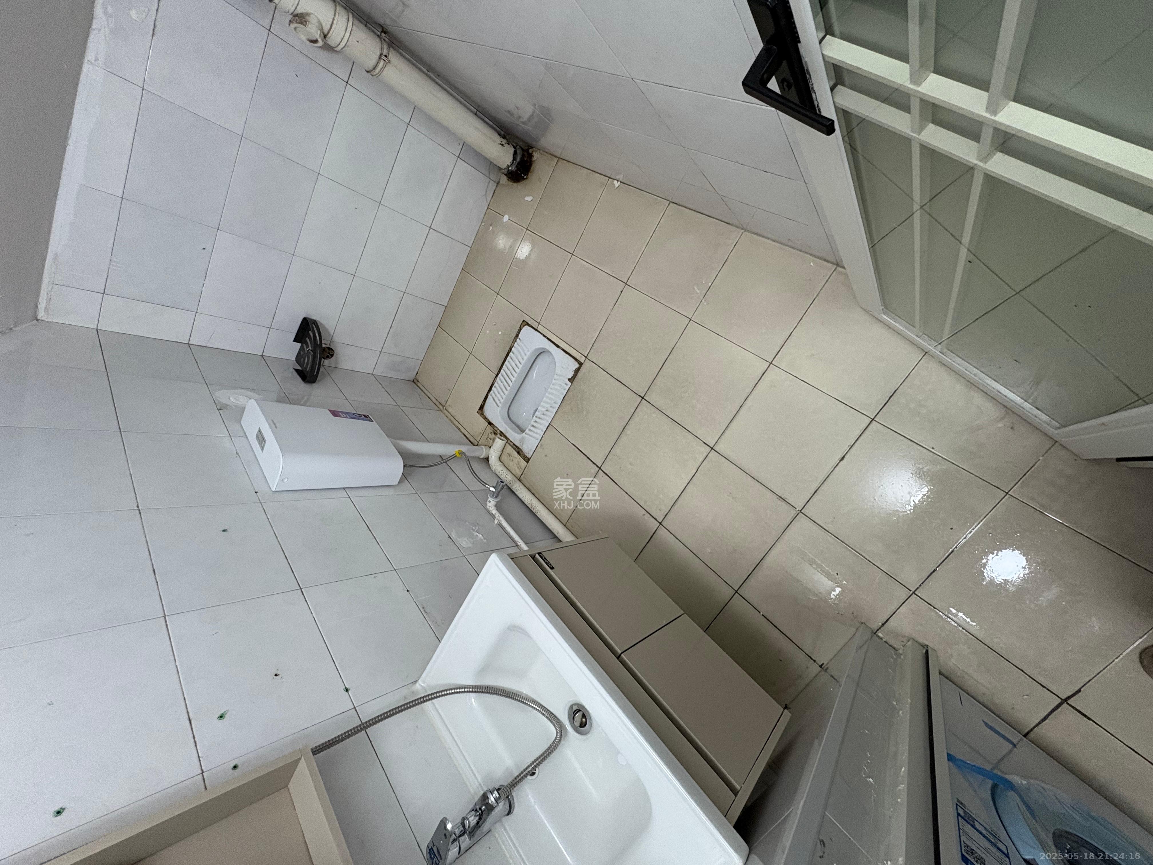 岳麓区五星小区 1室1厅1卫 800.0元/月 岳麓区五星小区 1室1厅1卫 800.0元/月室内图