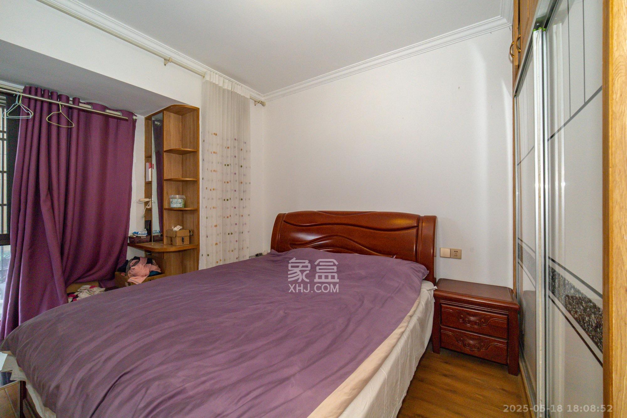 国泰九龙湾 3室2厅1卫 66.8万 国泰九龙湾 3室2厅1卫 66.8万卧室