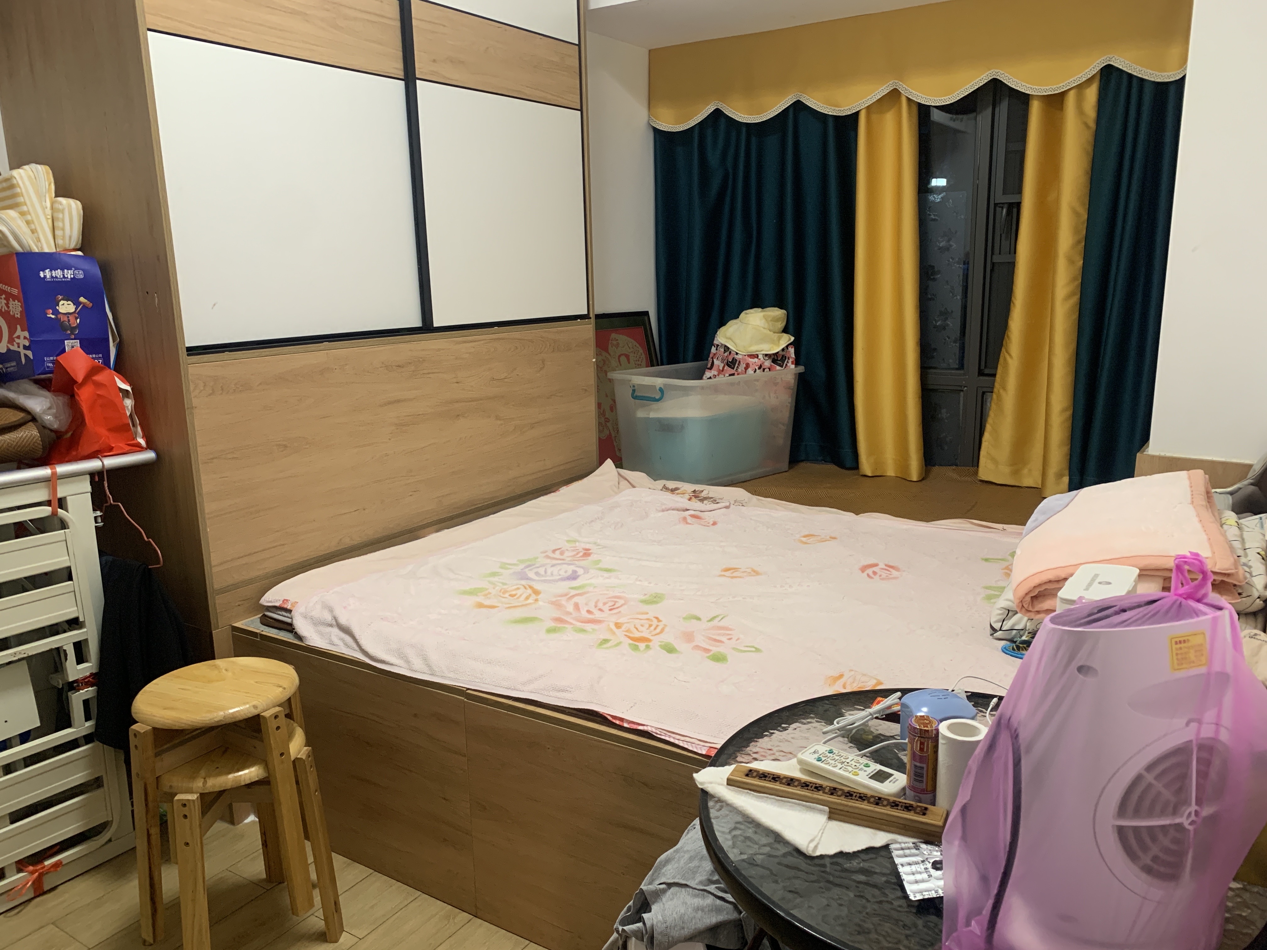 碧桂园一、二期(中央首府) 1室1厅1卫 98.0万 碧桂园一、二期(中央首府) 1室1厅1卫 98.0万客厅