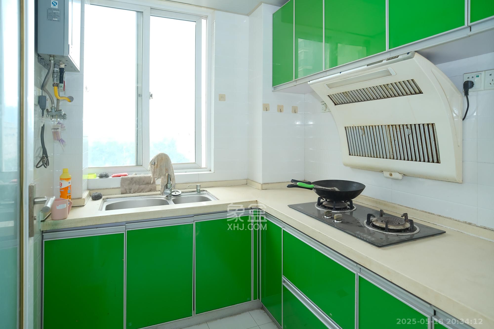 世景华庭 2室2厅1卫 60.0万 世景华庭 2室2厅1卫 60.0万厨房