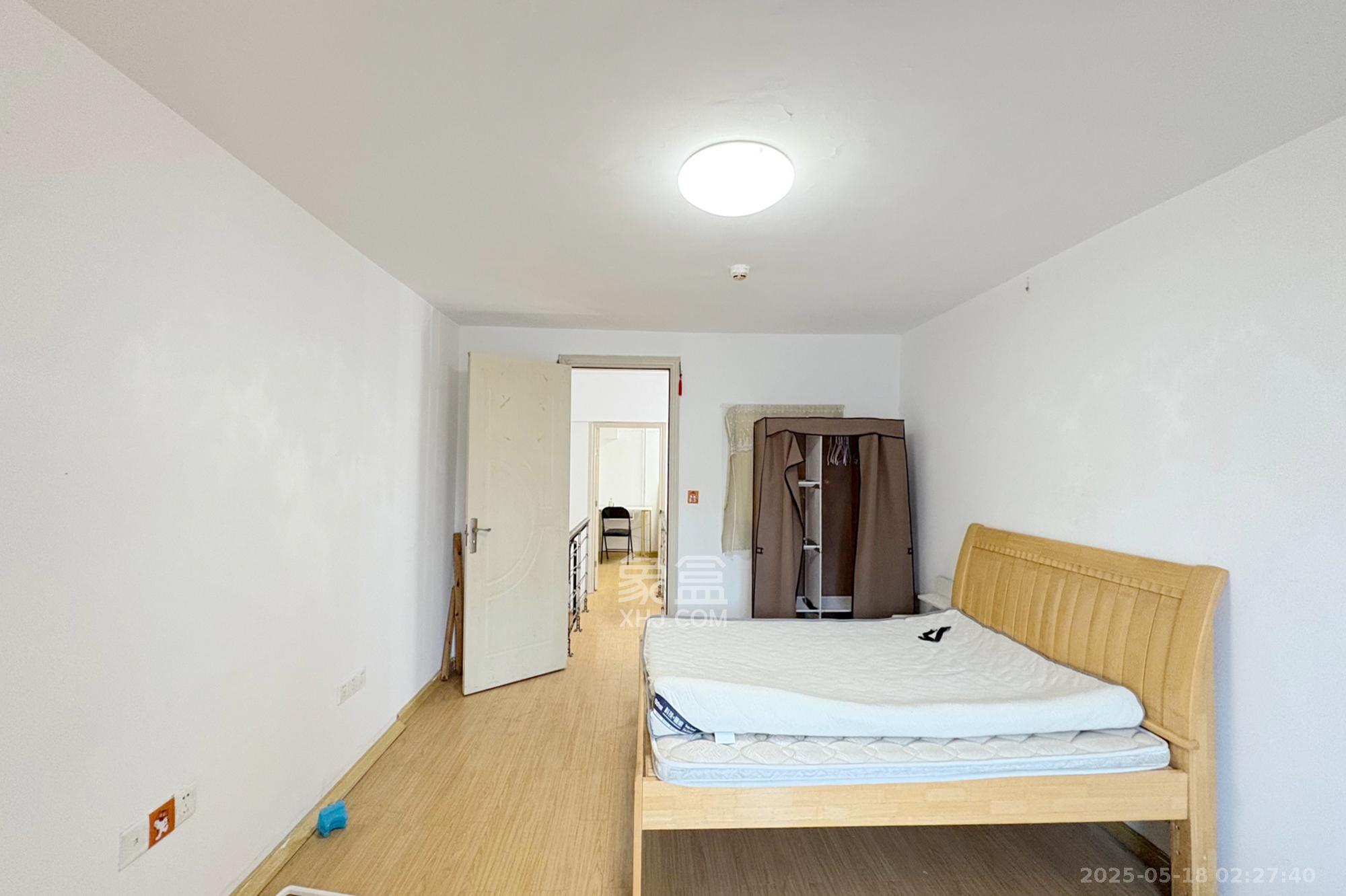 融圣国际  2室1厅1卫    60.0万卧室