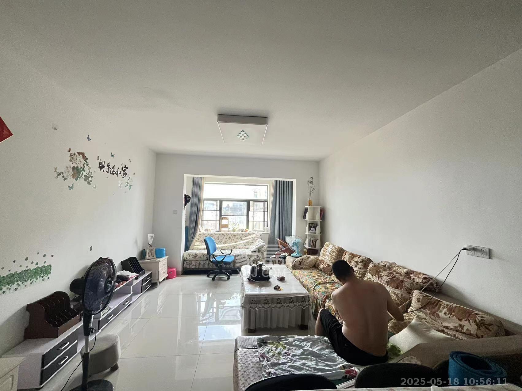 中房瑞致国际  2室2厅1卫   2200.00元/月室内图
