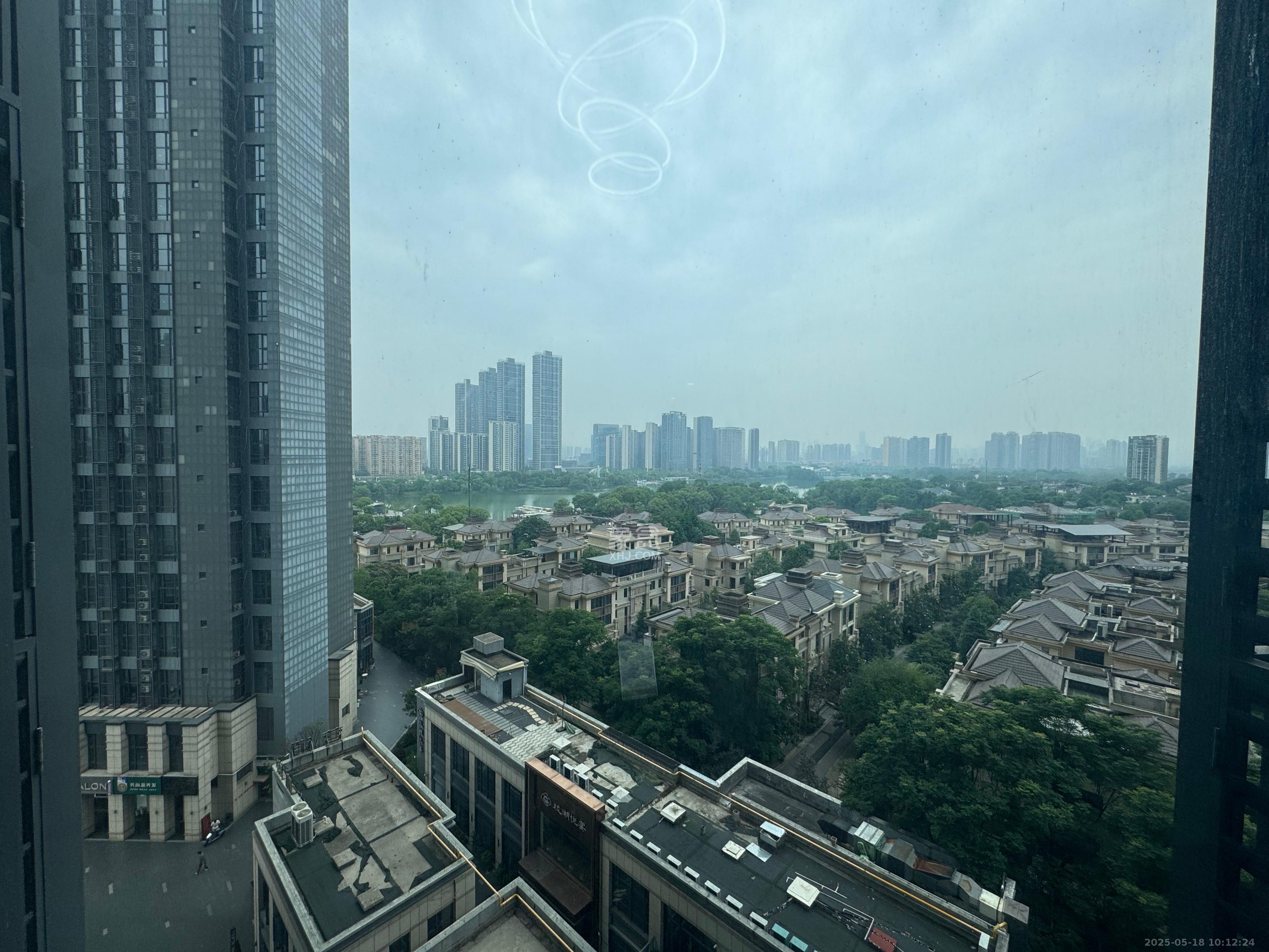 藏珑湖上公馆  1室0厅0卫   2800.00元/月室内图
