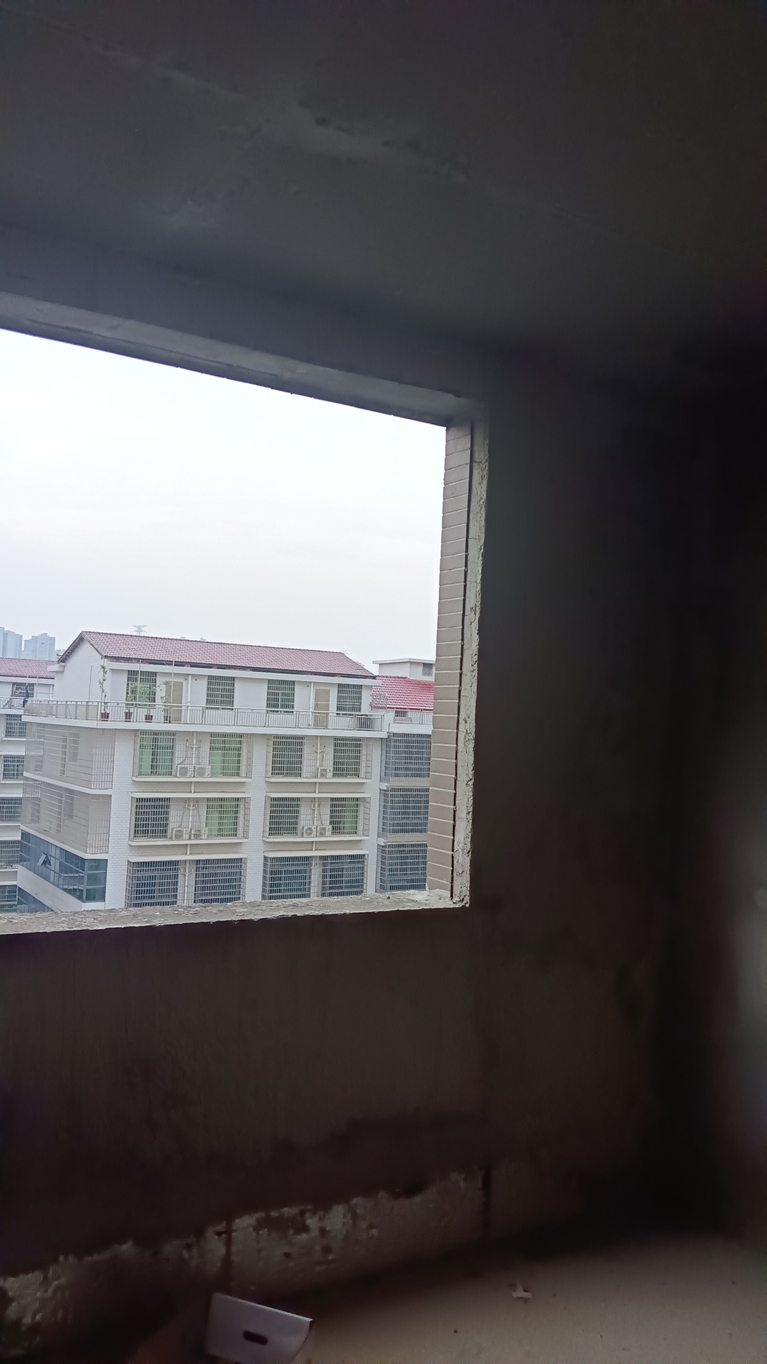 悦江山 6室2厅4卫 120.0万 悦江山 6室2厅4卫 120.0万客厅