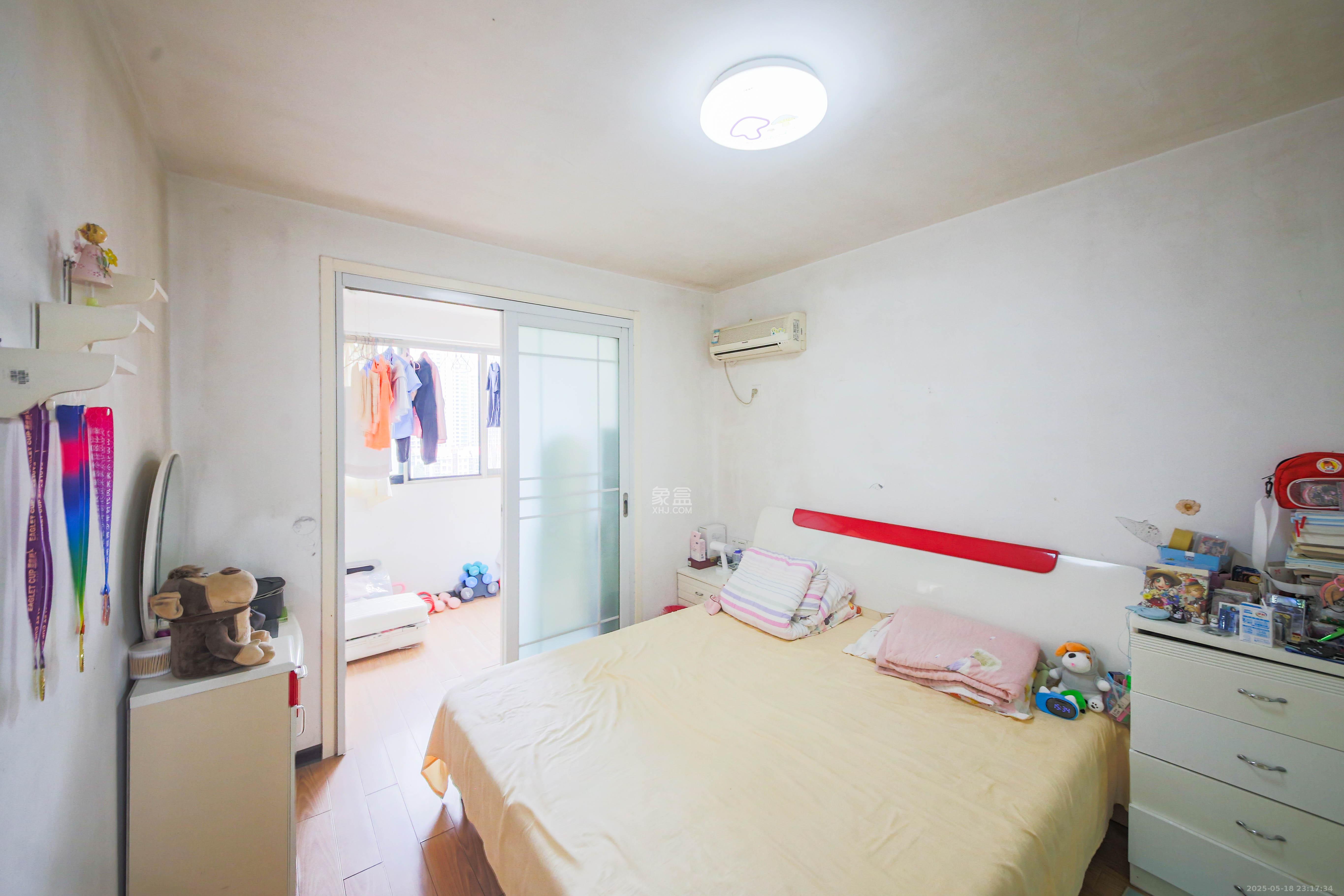 旺坤家园 1室1厅1卫 41.8万 旺坤家园 1室1厅1卫 41.8万卧室