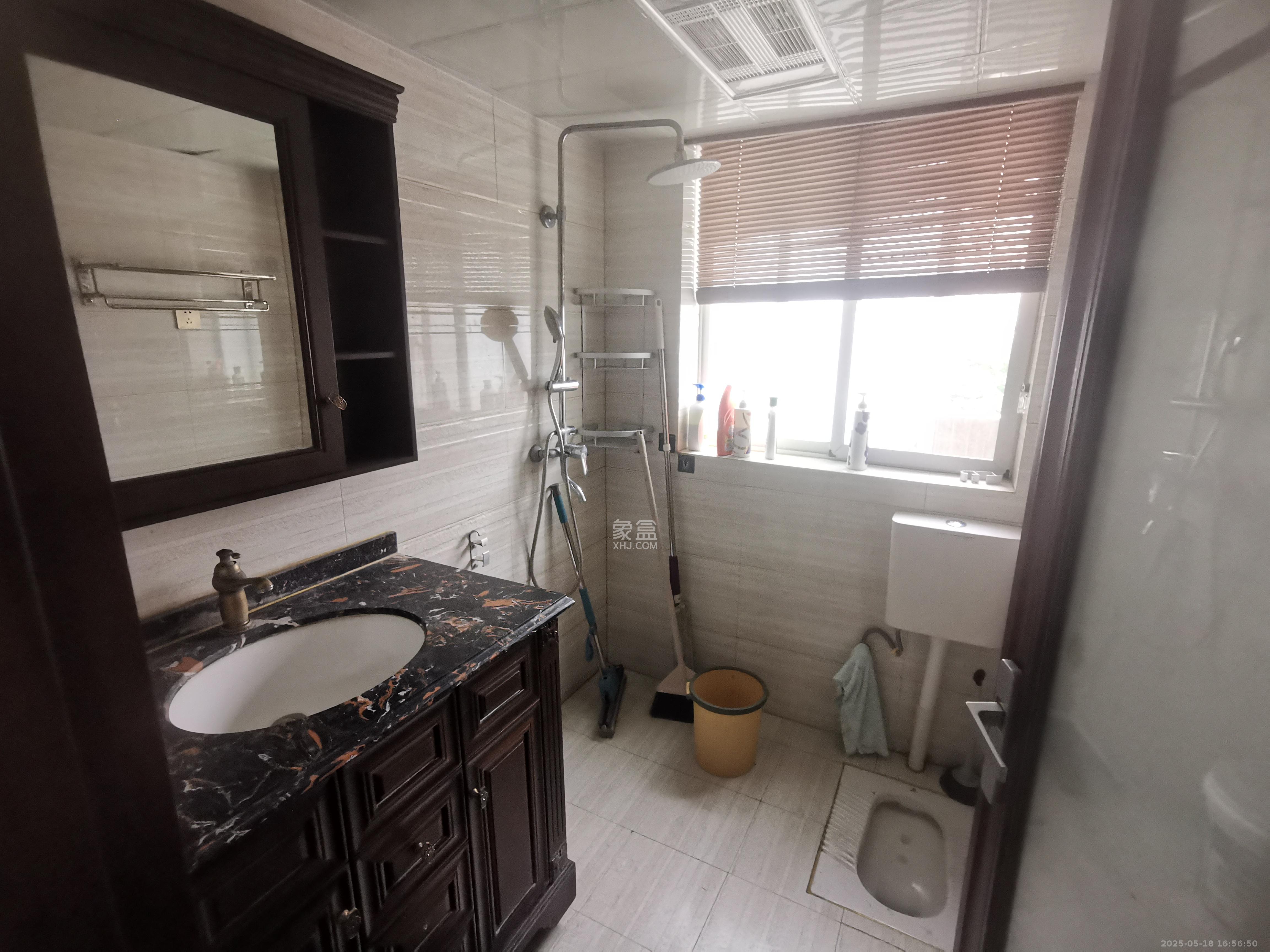 中建桂苑  3室2厅2卫   3200.00元/月室内图