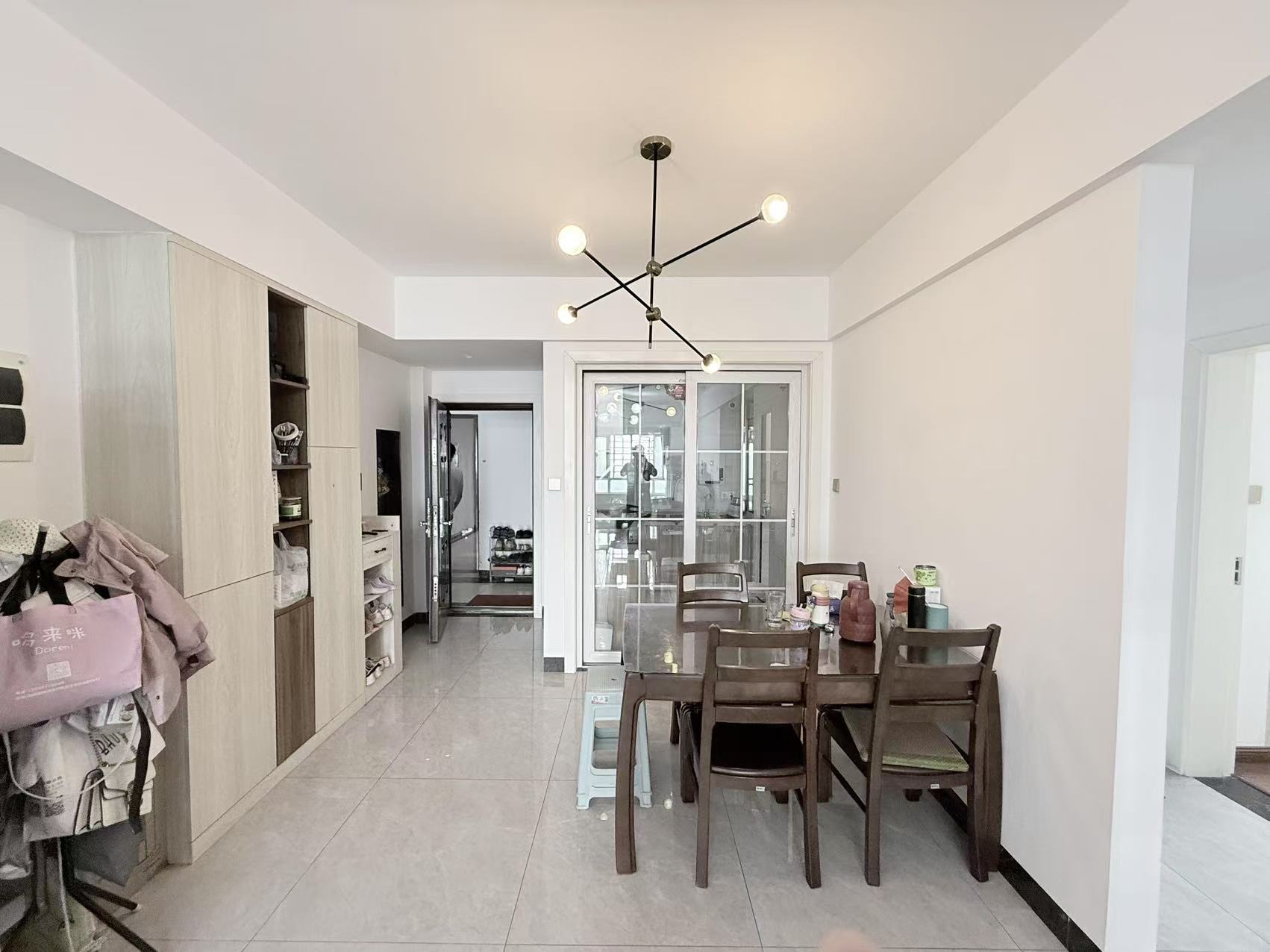 城市公园 3室2厅2卫 49.0万 城市公园 3室2厅2卫 49.0万室内图