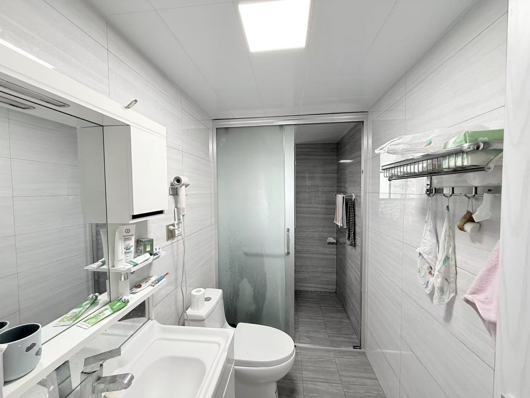 城市公园 3室2厅2卫 49.0万 城市公园 3室2厅2卫 49.0万室内图