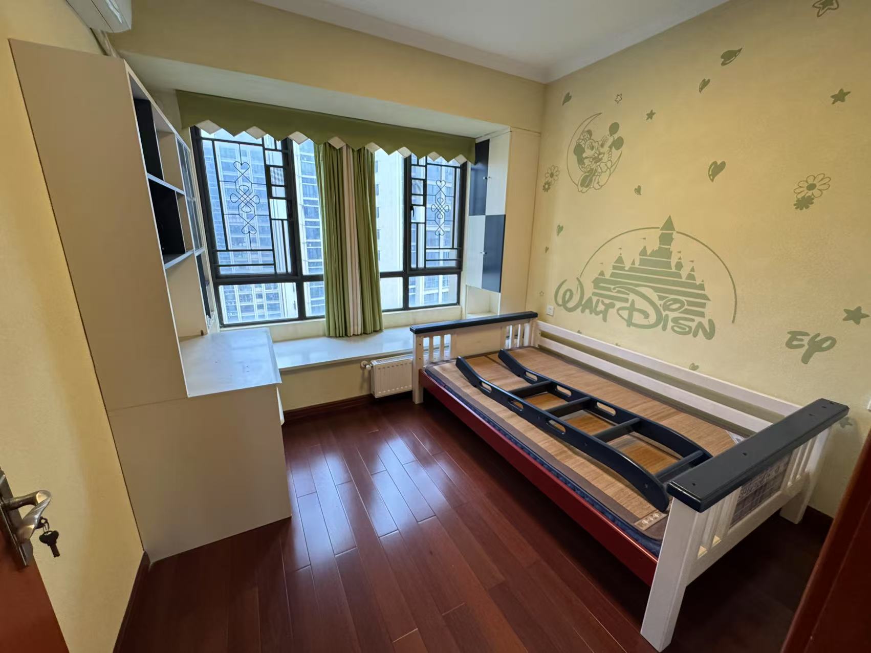 经世龙城  3室2厅1卫    71.8万 经世龙城  3室2厅1卫    71.8万室内图