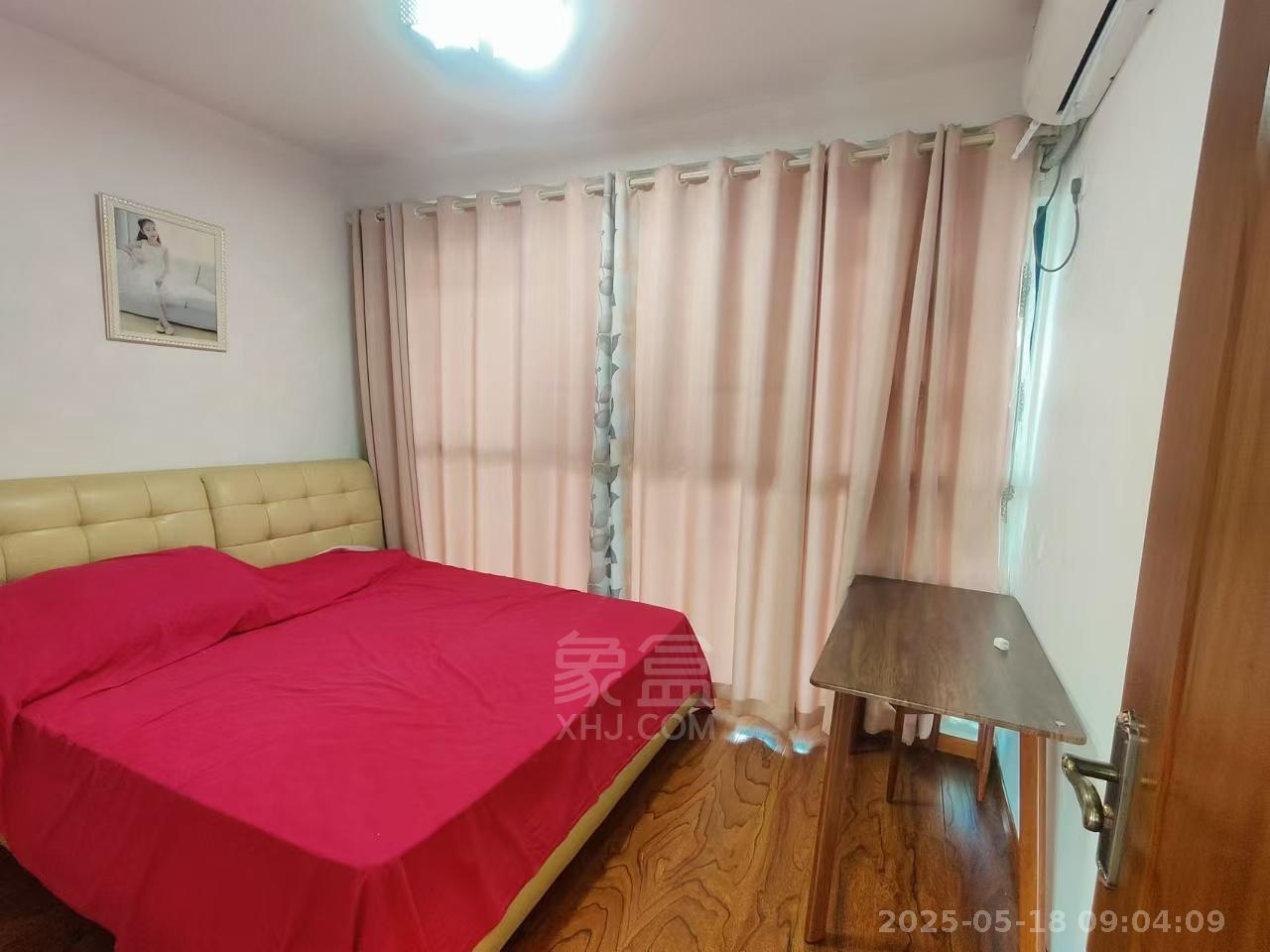 春藤小镇 3室2厅1卫 2200.0元/月 春藤小镇 3室2厅1卫 2200.0元/月室内图