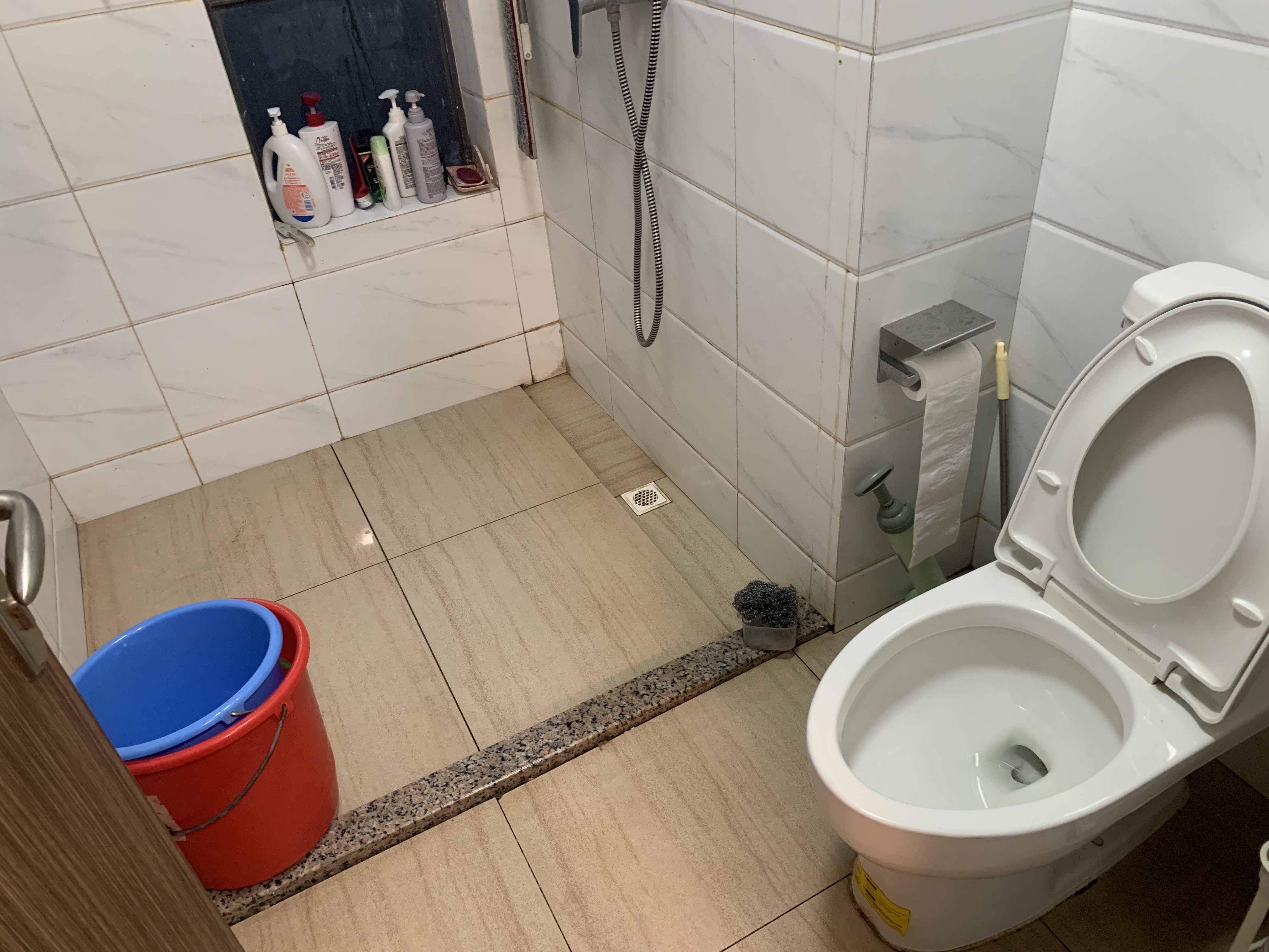 碧桂园一、二期(中央首府) 1室1厅1卫 98.0万 碧桂园一、二期(中央首府) 1室1厅1卫 98.0万客厅