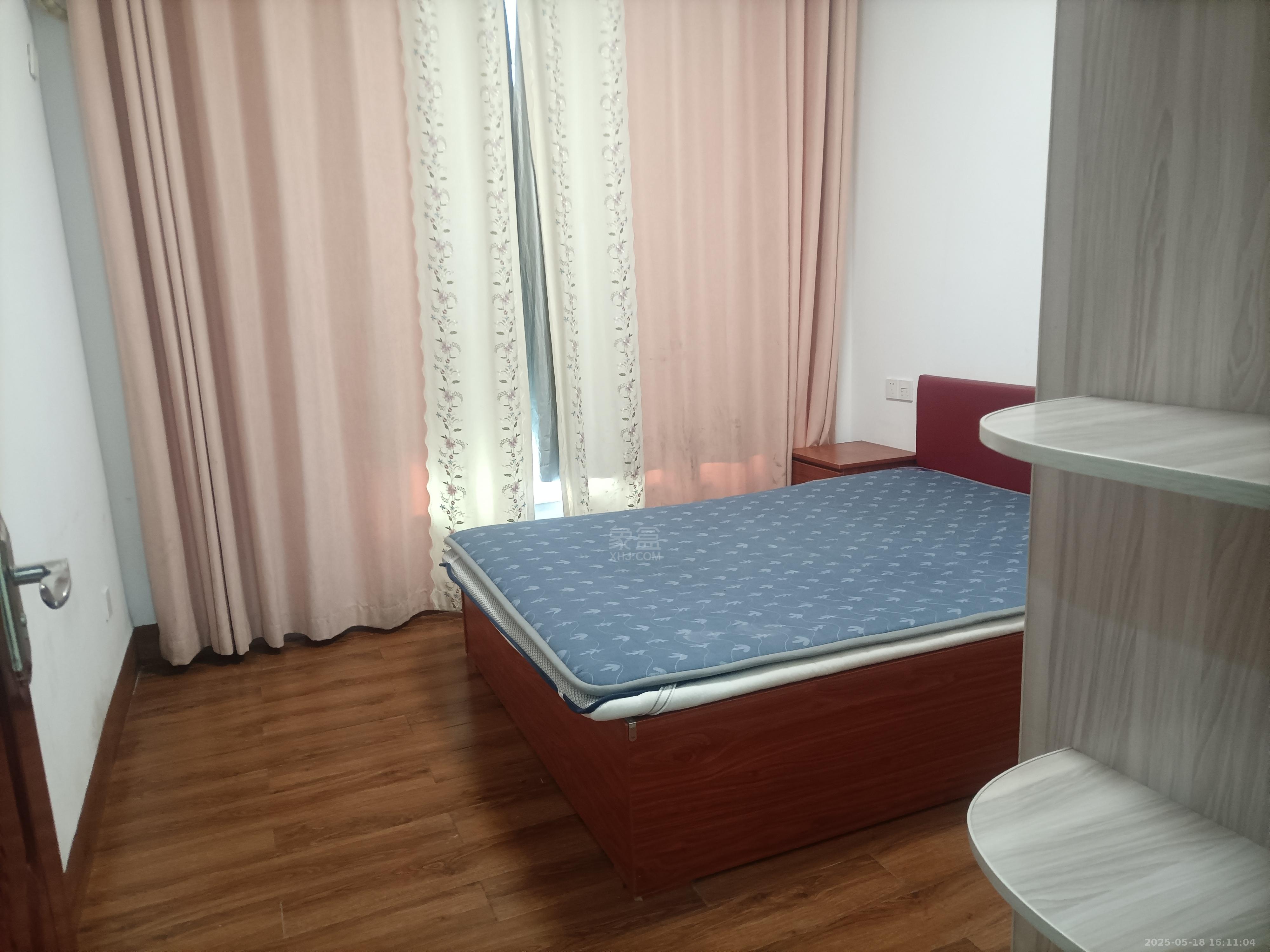 庐山一号 3室2厅2卫 2500.0元/月 庐山一号 3室2厅2卫 2500.0元/月室内图