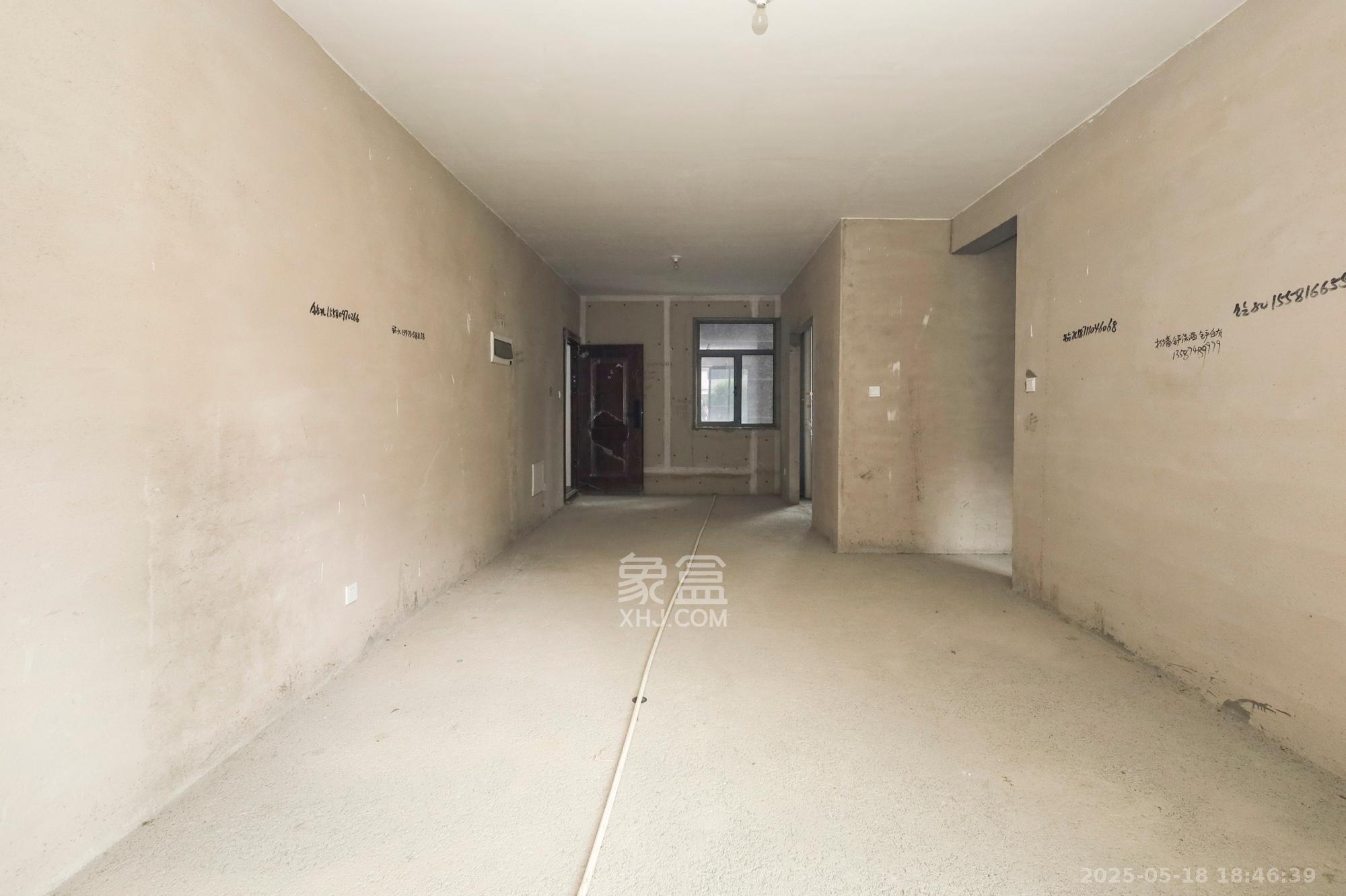 锦顺宸樾府 3室2厅2卫 88.0万 锦顺宸樾府 3室2厅2卫 88.0万客厅