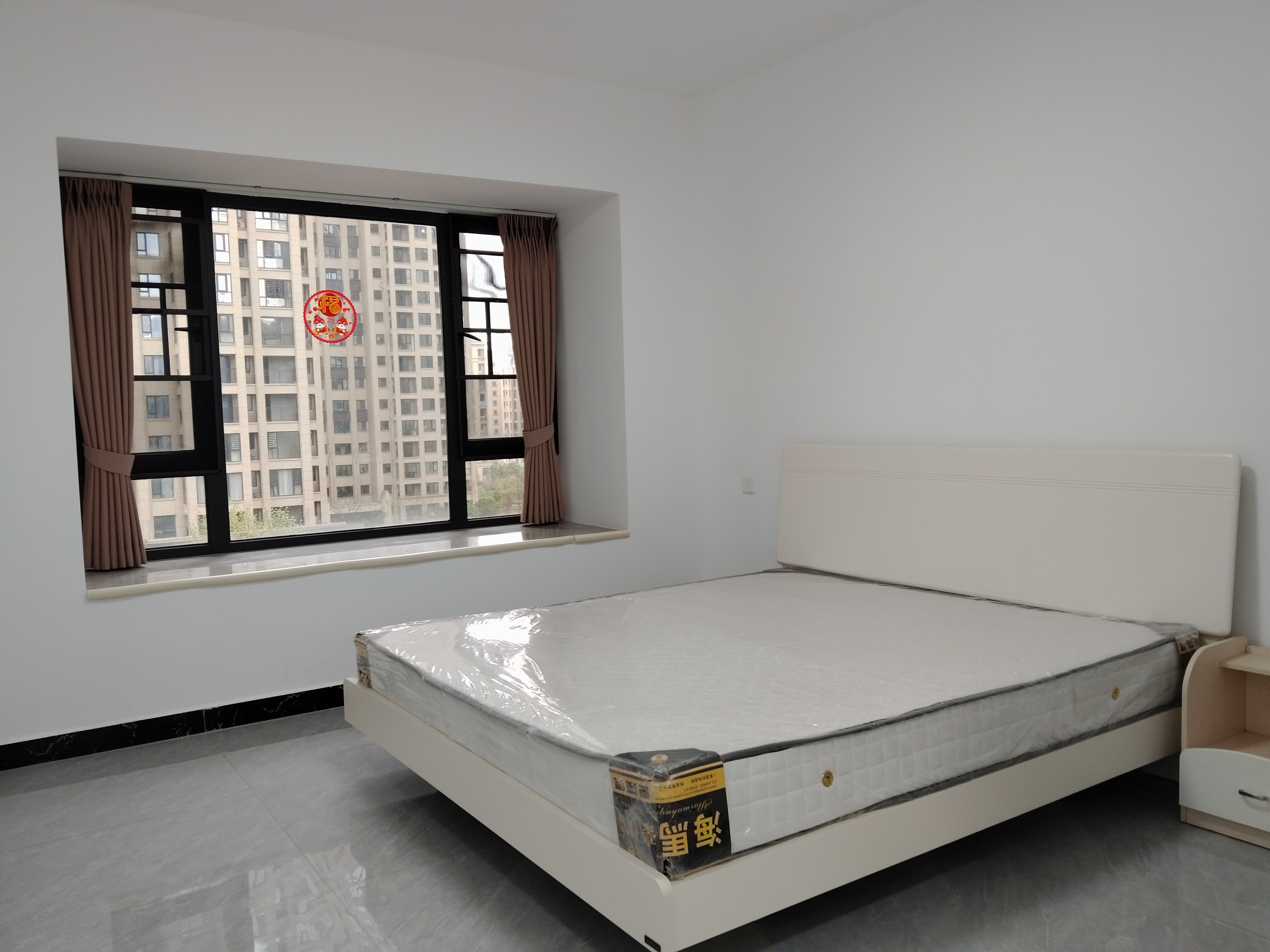 美的梧桐庄园 3室2厅2卫 2600.0元/月 美的梧桐庄园 3室2厅2卫 2600.0元/月室内图