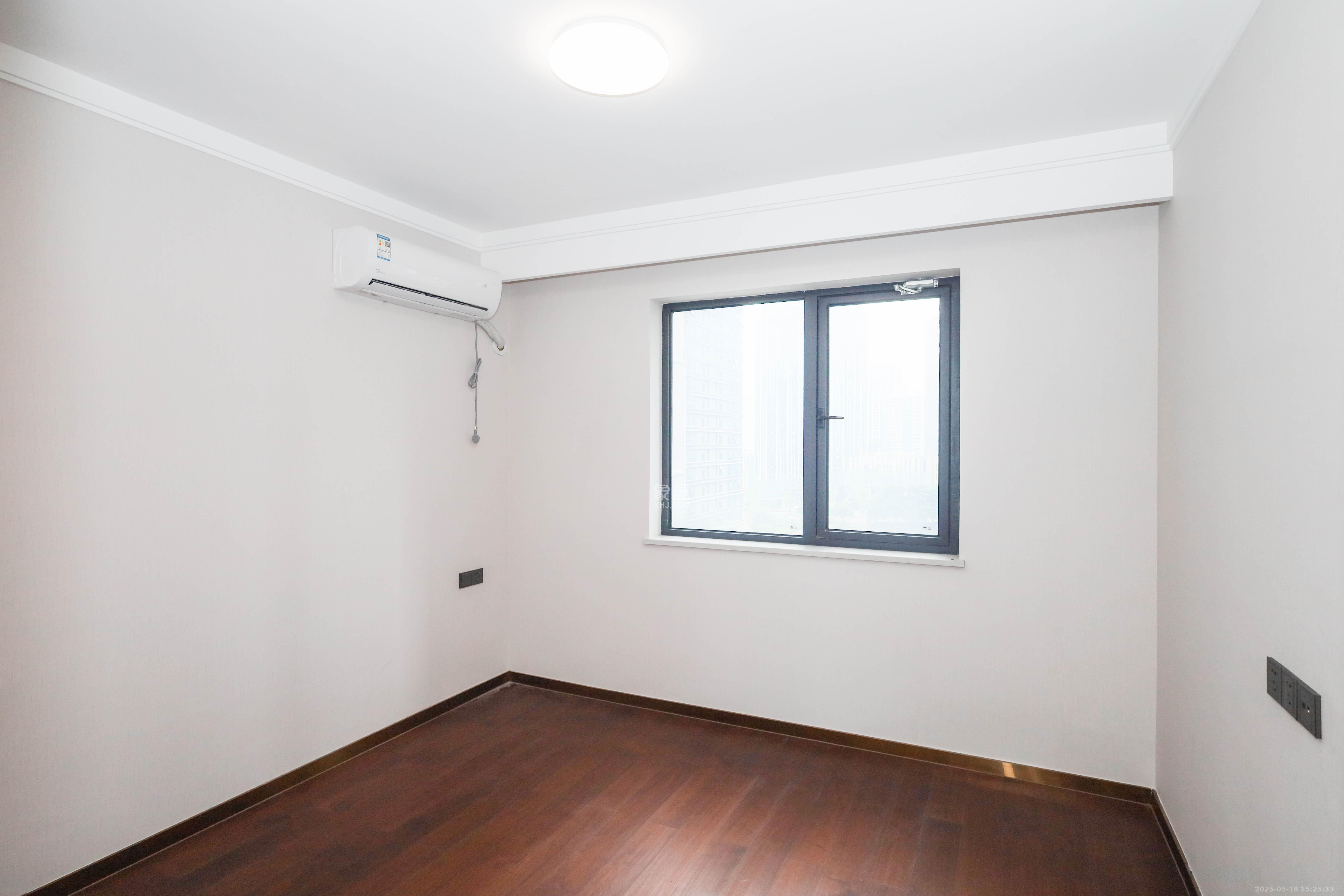 梅溪悦章  4室2厅2卫    168.0万 梅溪悦章  4室2厅2卫    168.0万卧室