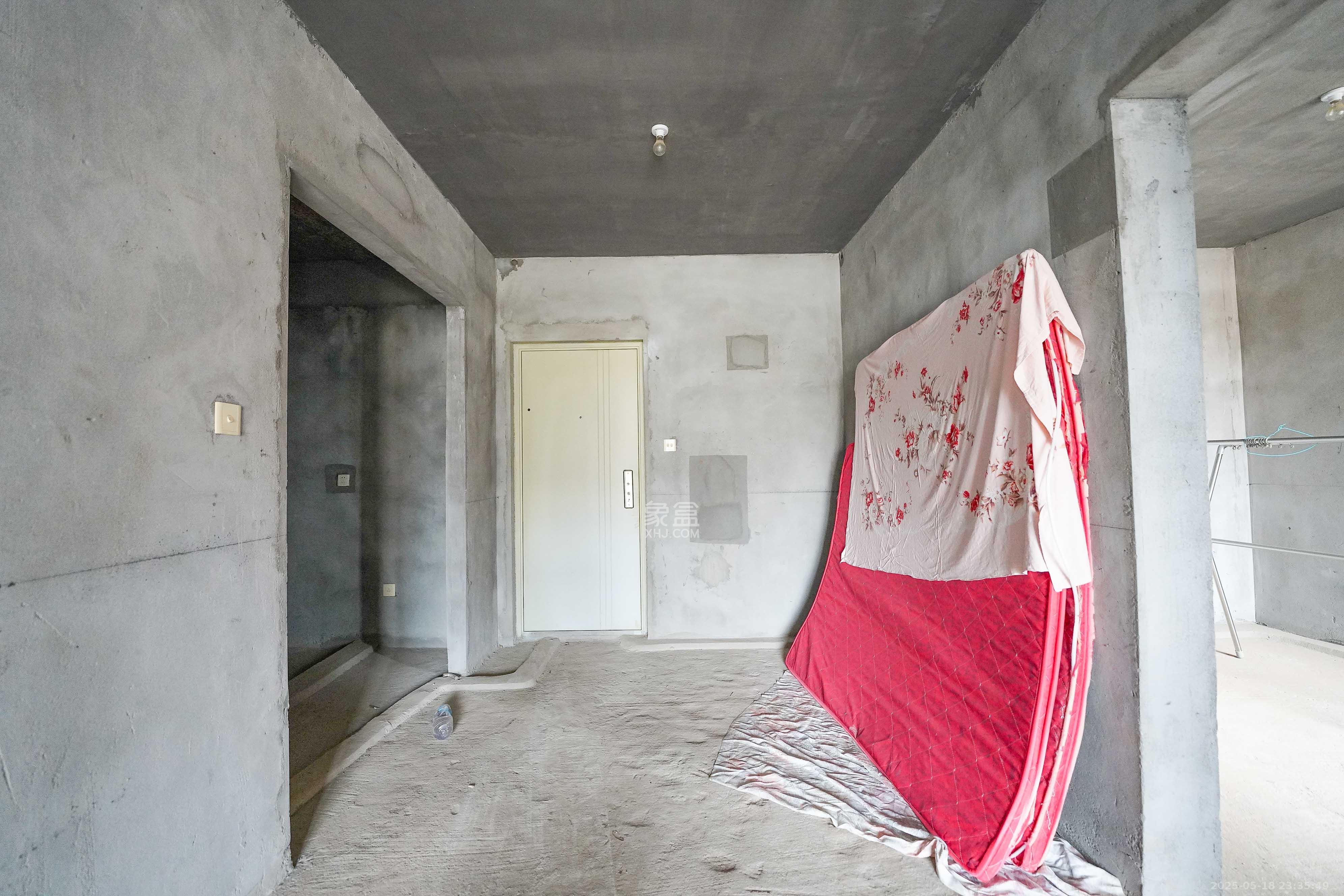 怡海星城  2室2厅1卫    37.8万客厅