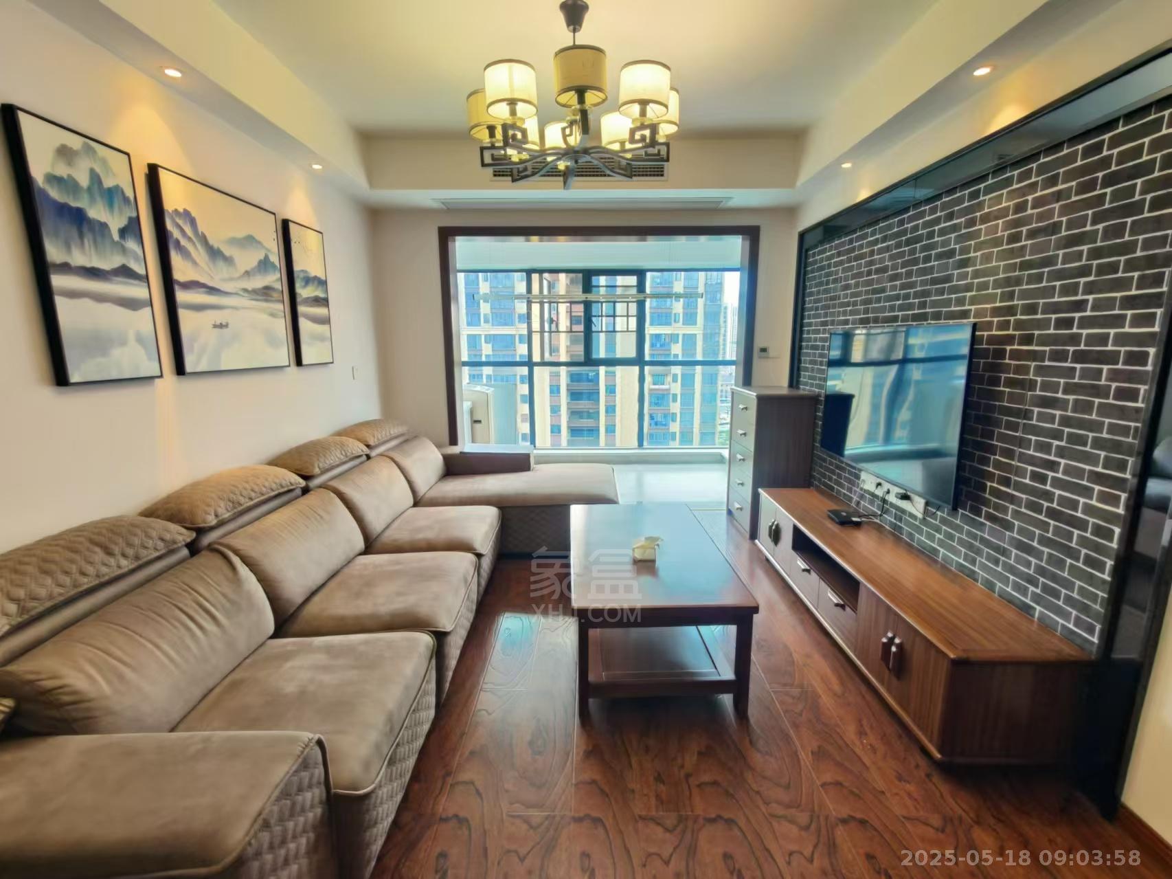 春藤小镇 3室2厅1卫 2200.0元/月 春藤小镇 3室2厅1卫 2200.0元/月室内图