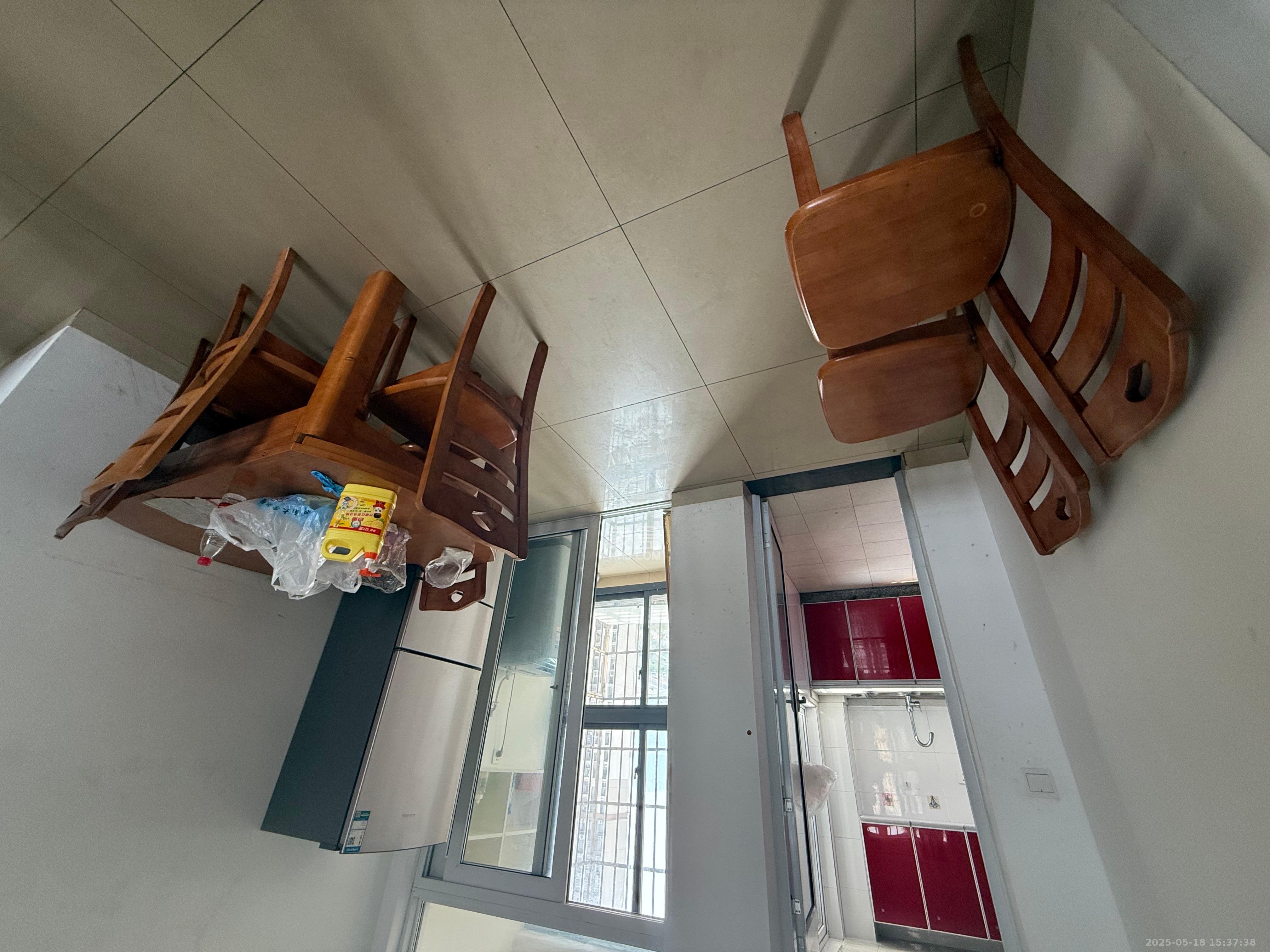 嘉顺苑 3室2厅1卫 2500.0元/月 嘉顺苑 3室2厅1卫 2500.0元/月室内图