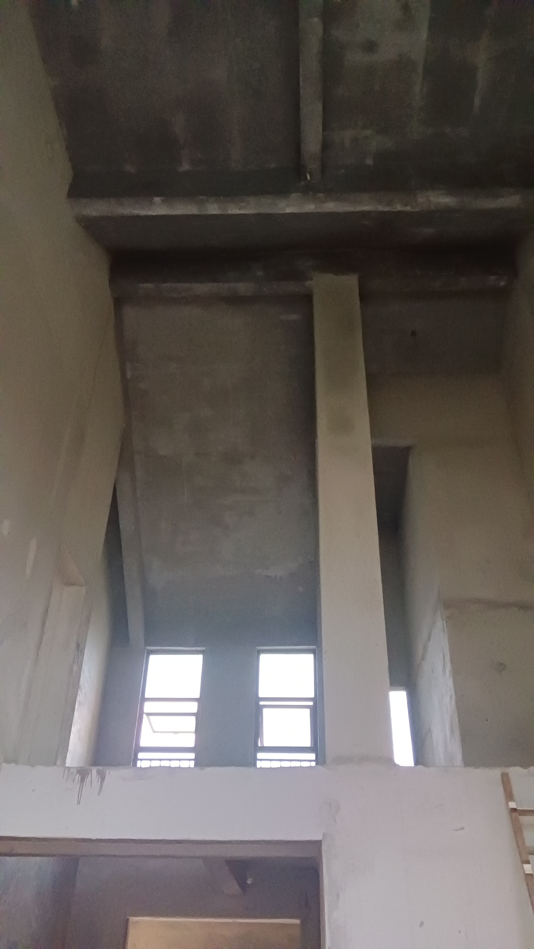 悦江山 6室2厅4卫 120.0万 悦江山 6室2厅4卫 120.0万客厅