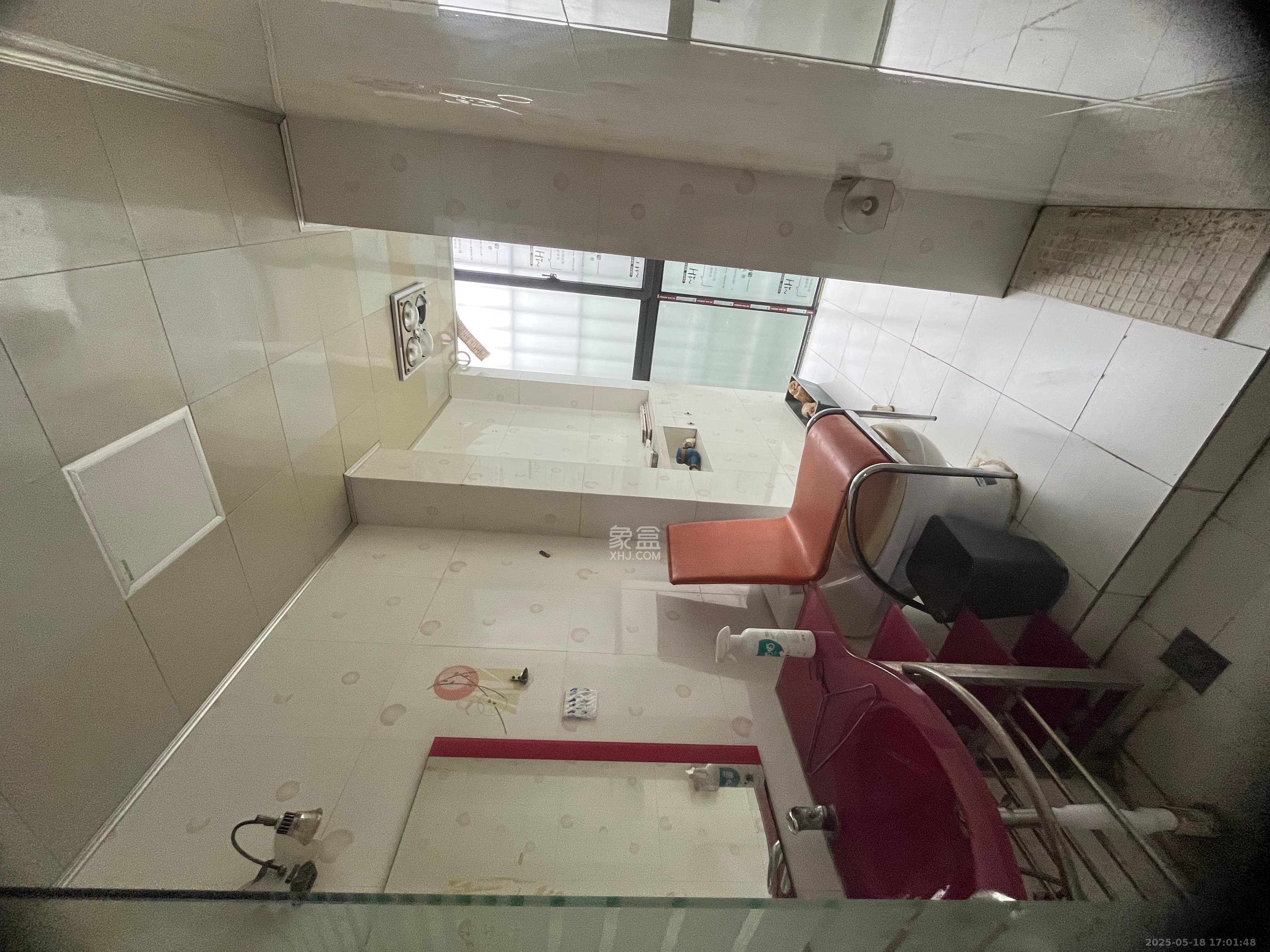 鑫兴佳园 3室2厅1卫 2600.0元/月 鑫兴佳园 3室2厅1卫 2600.0元/月室内图