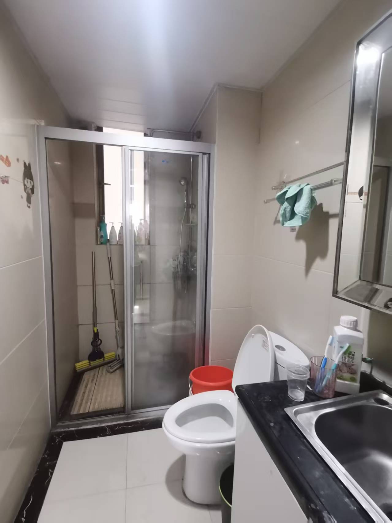 碧桂园 4室2厅4卫 2000.0元/月 碧桂园 4室2厅4卫 2000.0元/月室内图