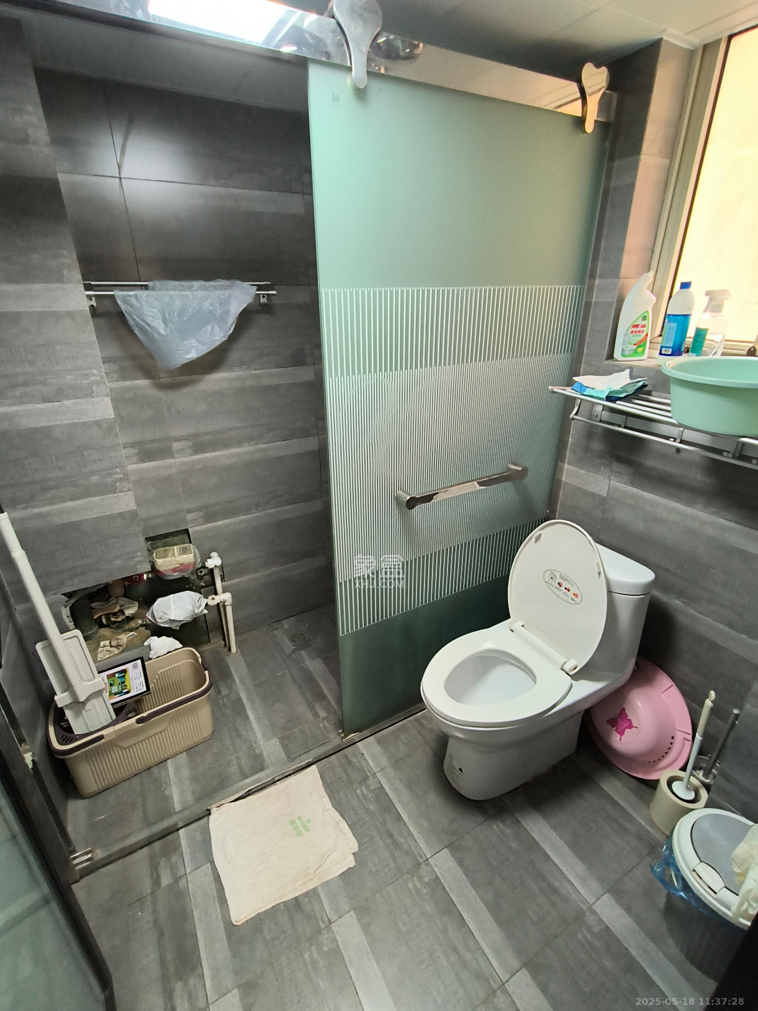 华天大酒店宿舍楼 2室1厅1卫 2400.0元/月 华天大酒店宿舍楼 2室1厅1卫 2400.0元/月室内图