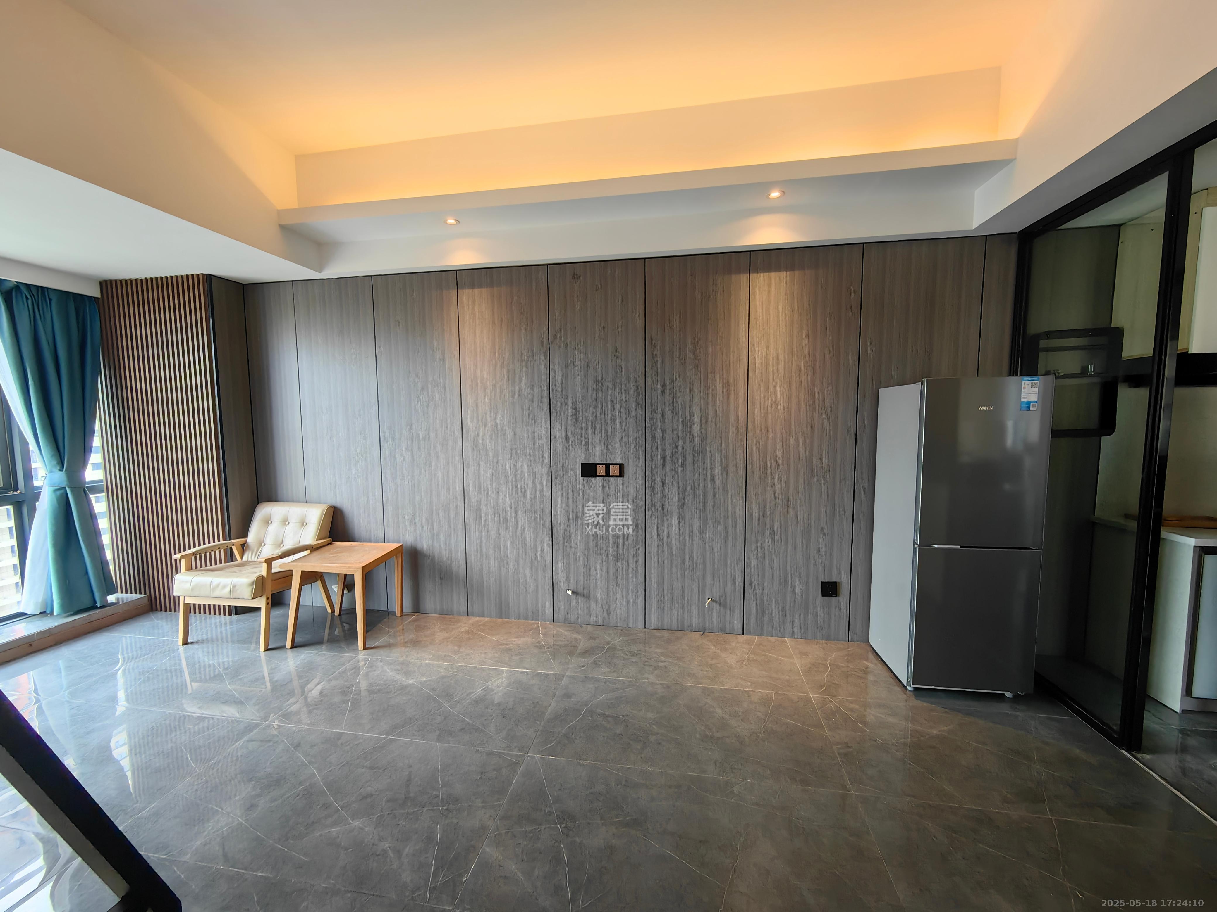 方略城市广场 1室1厅1卫 1300.0元/月 方略城市广场 1室1厅1卫 1300.0元/月室内图