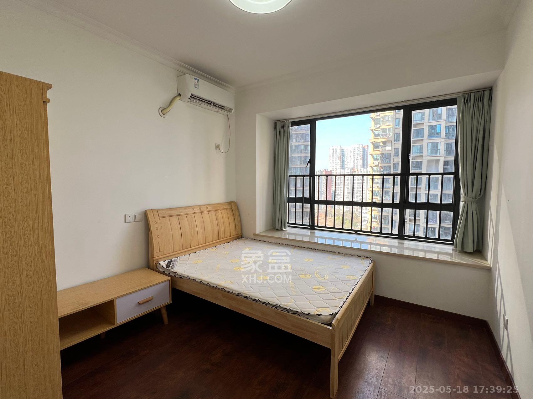 西湖鸿运佳苑  3室2厅2卫    2300.0元/月 西湖鸿运佳苑  3室2厅2卫    2300.0元/月室内图