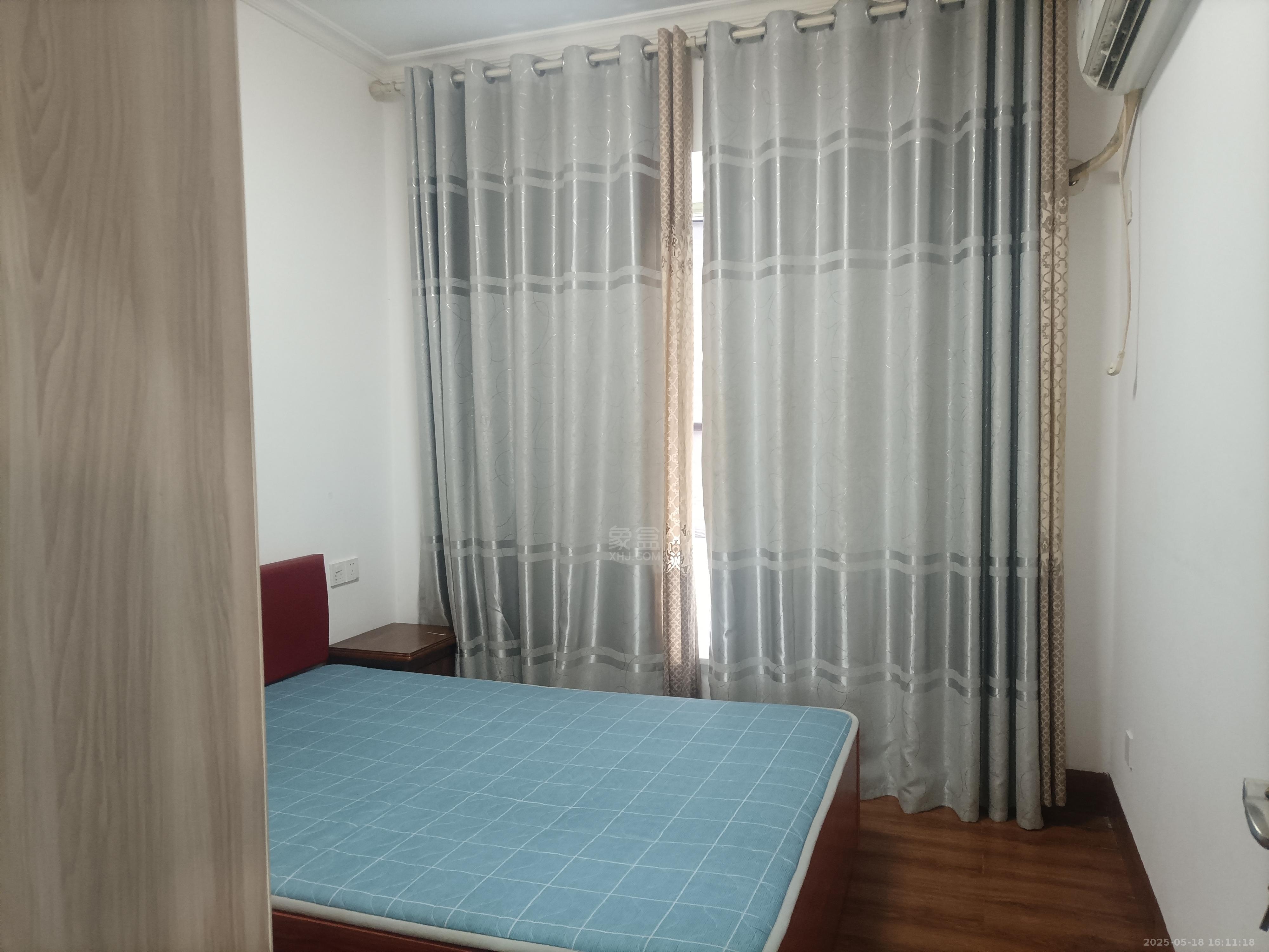 庐山一号 3室2厅2卫 2500.0元/月 庐山一号 3室2厅2卫 2500.0元/月室内图